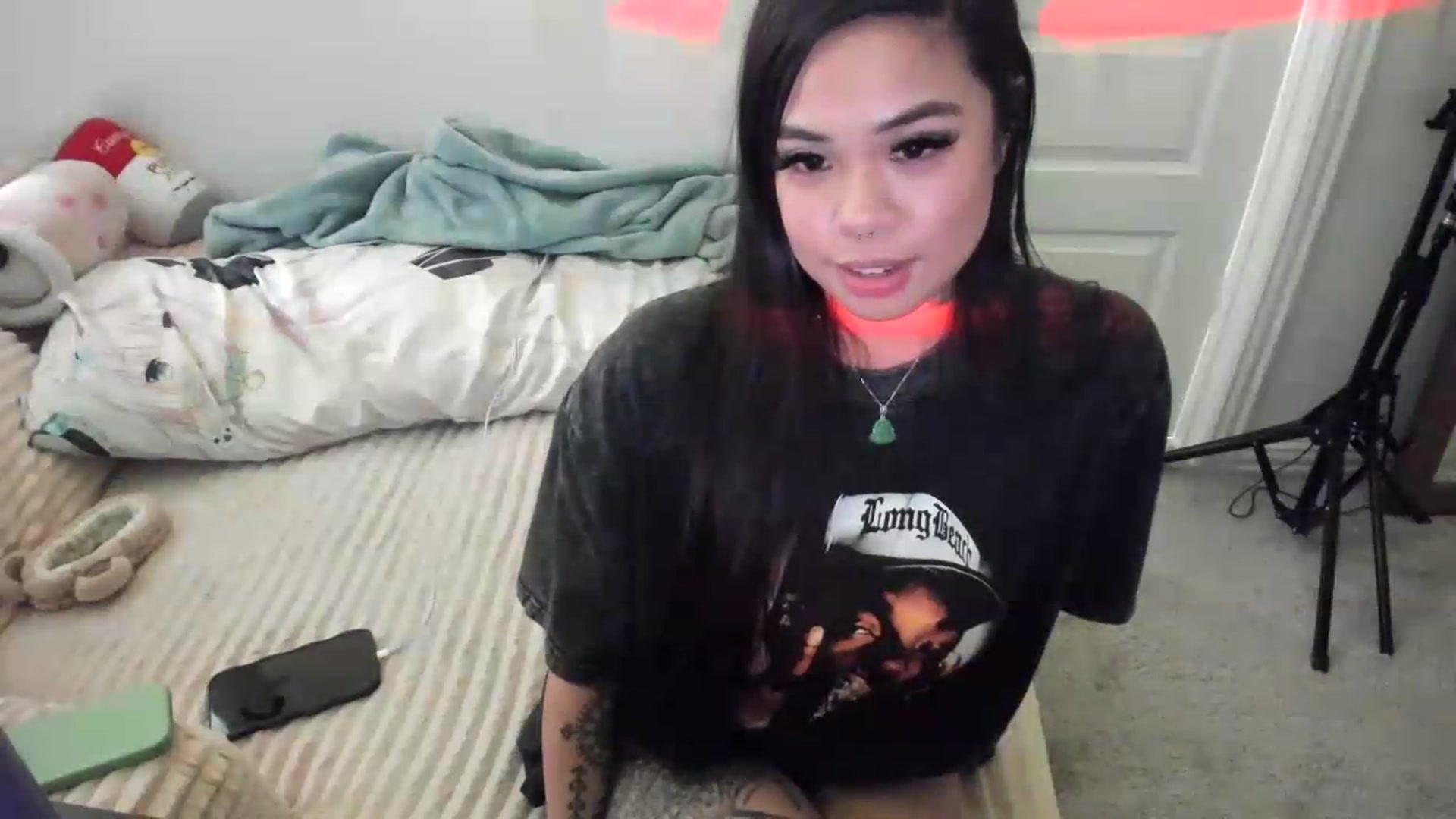 Gallery image thumbnail from dolllface's myfreecams stream on, 08/20/2026, 13:31 image 16 of 20