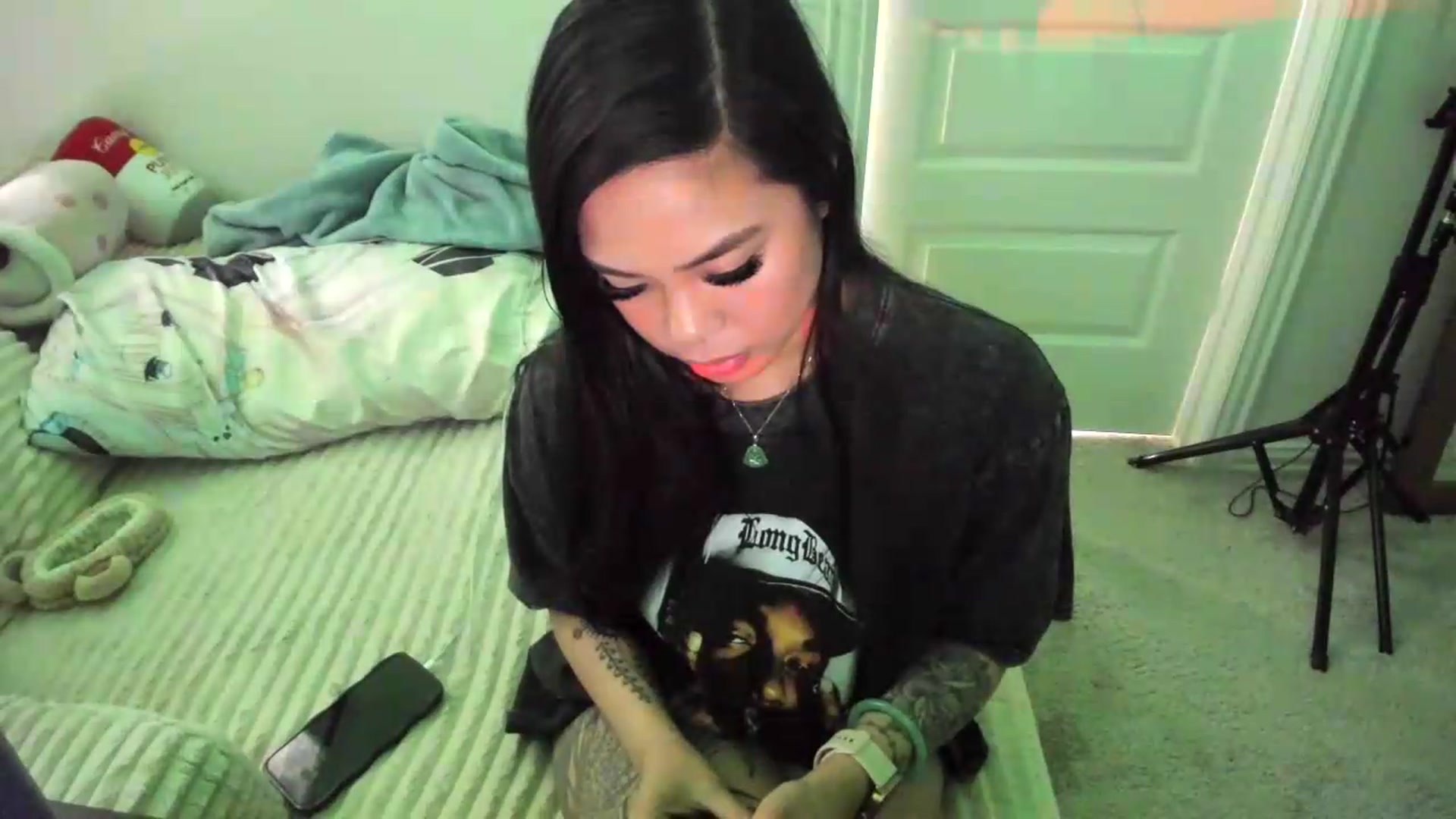 Gallery image thumbnail from dolllface's myfreecams stream on, 08/20/2026, 13:31 image 20 of 20