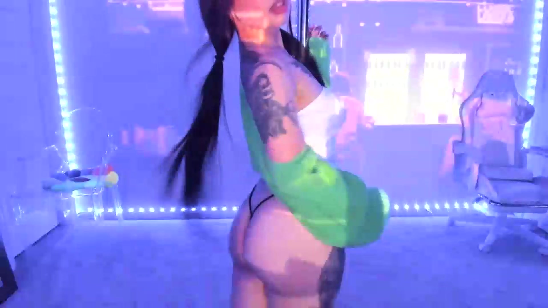 Gallery image thumbnail from dolllface's myfreecams stream on, 08/21/2026, 06:14 image 8 of 20