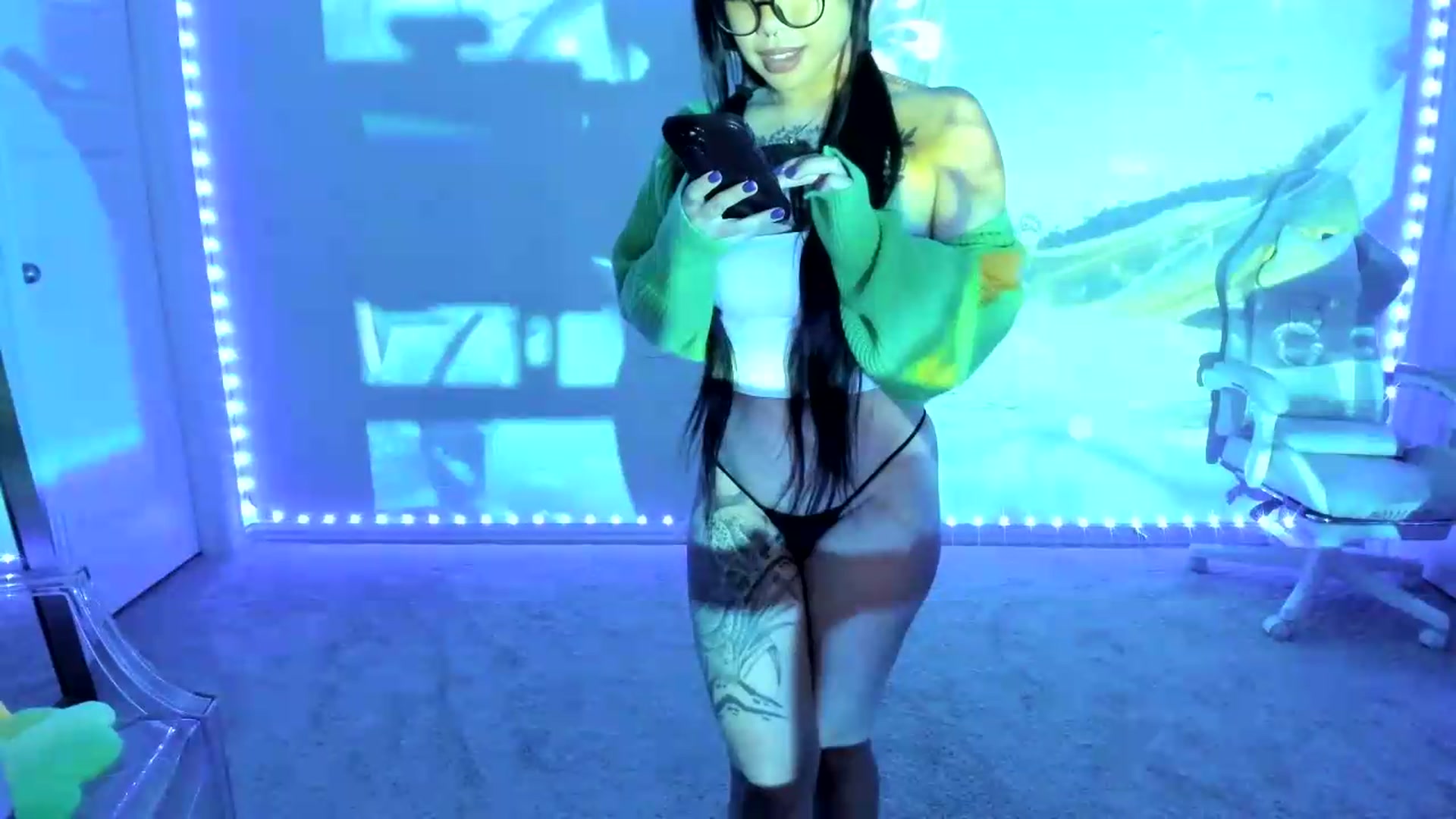 Gallery image thumbnail from dolllface's myfreecams stream on, 08/21/2026, 06:14 image 16 of 20