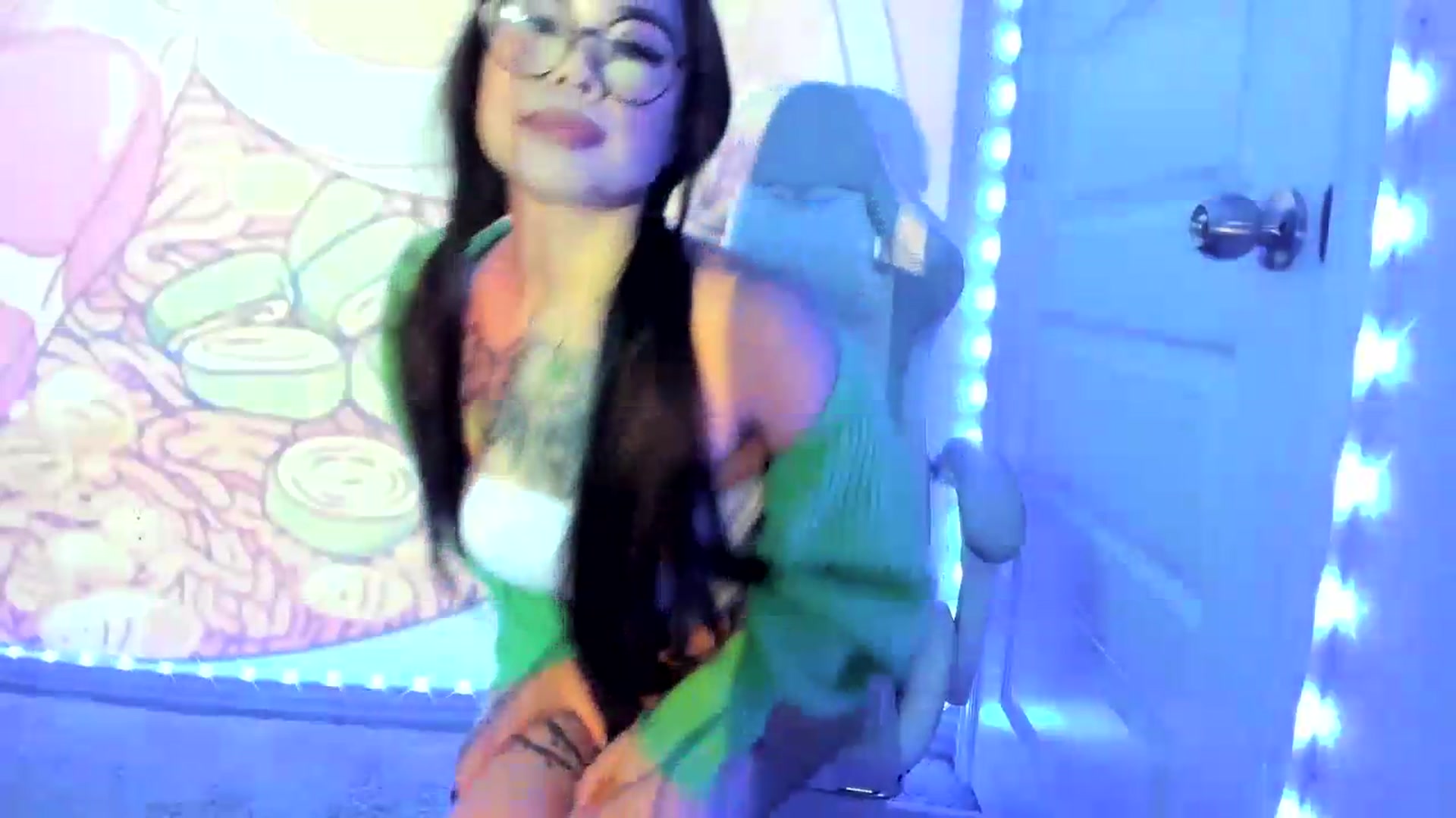 Gallery image thumbnail from dolllface's myfreecams stream on, 08/21/2026, 06:14 image 10 of 20