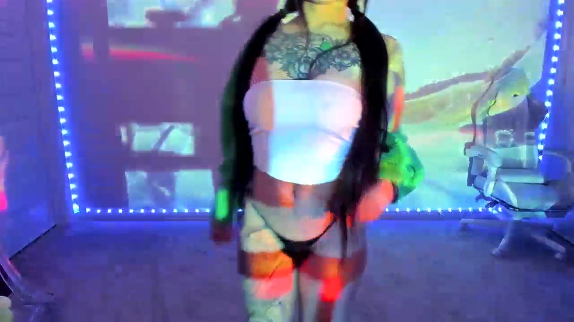 Gallery image thumbnail from dolllface's myfreecams stream on, 08/21/2026, 06:14 image 15 of 20
