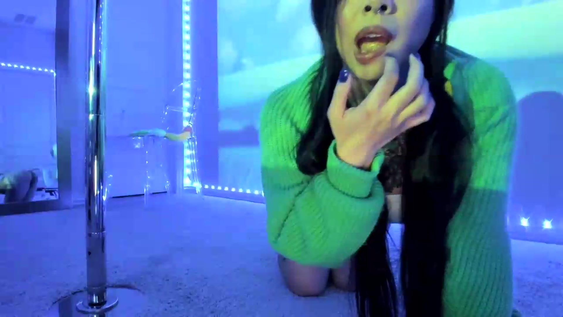 Gallery image thumbnail from dolllface's myfreecams stream on, 08/21/2026, 06:14 image 3 of 20