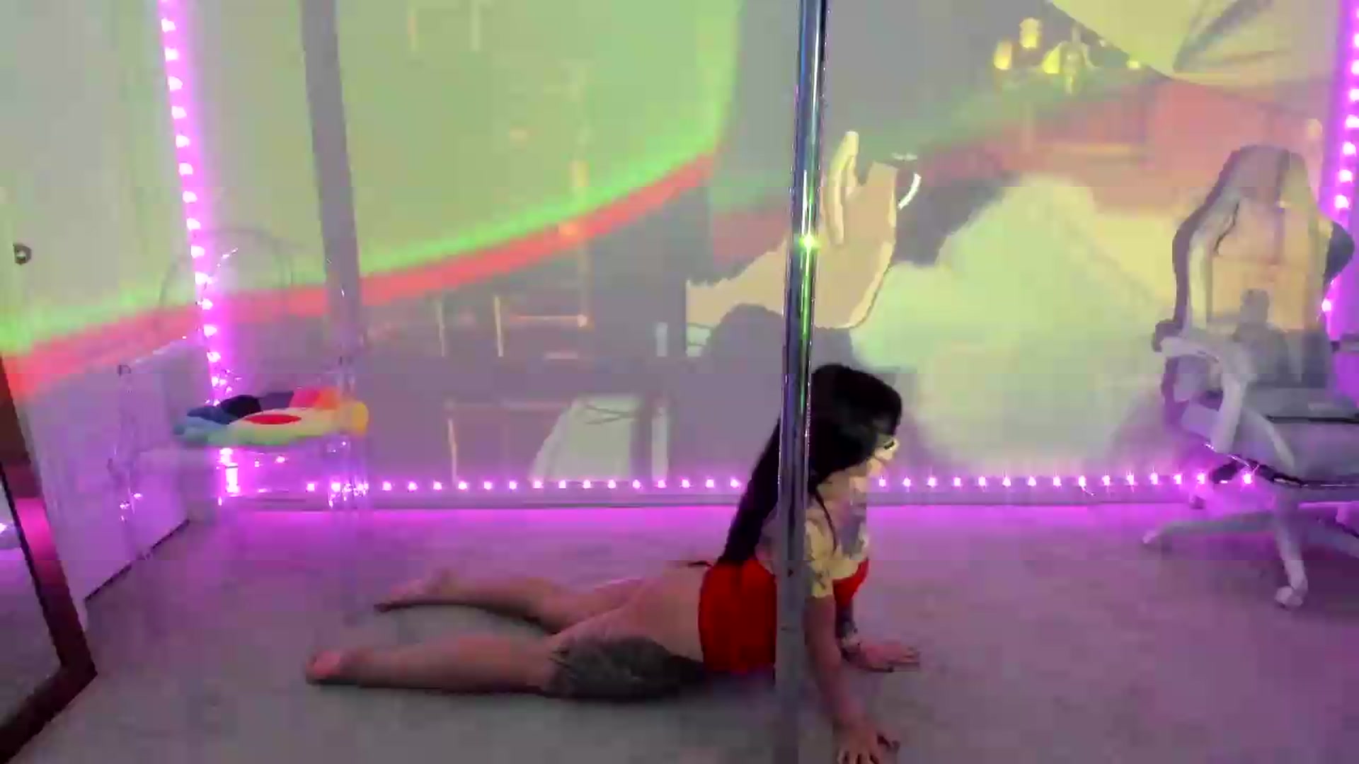 Gallery image thumbnail from dolllface's myfreecams stream on, 08/22/2026, 06:09 image 14 of 20