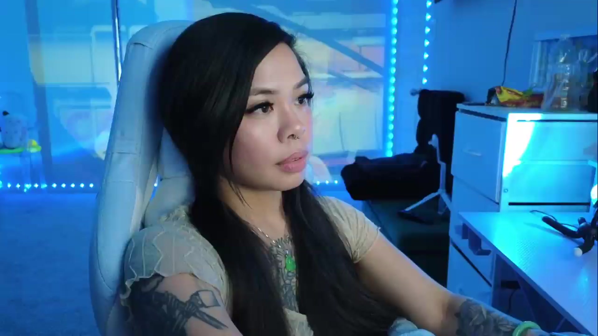 Gallery image thumbnail from dolllface's myfreecams stream on, 08/23/2026, 08:07 image 5 of 20