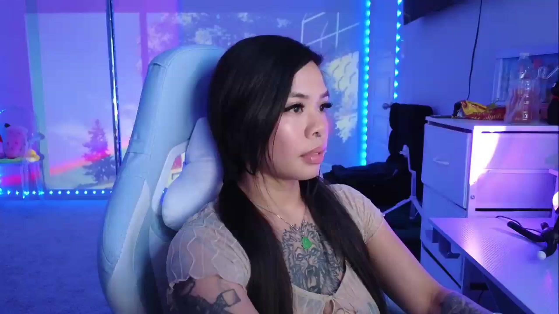 Gallery image thumbnail from dolllface's myfreecams stream on, 08/23/2026, 08:07 image 10 of 20