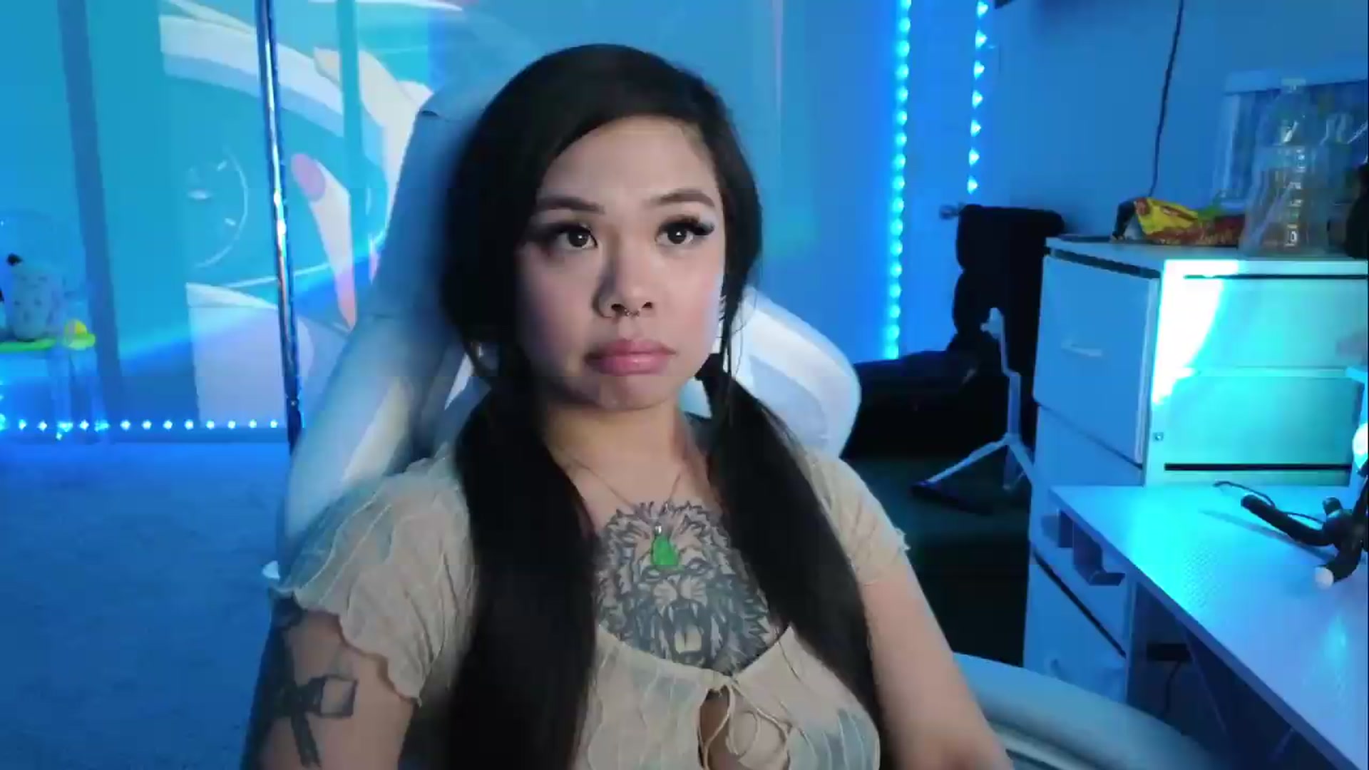 Gallery image thumbnail from dolllface's myfreecams stream on, 08/23/2026, 08:07 image 7 of 20
