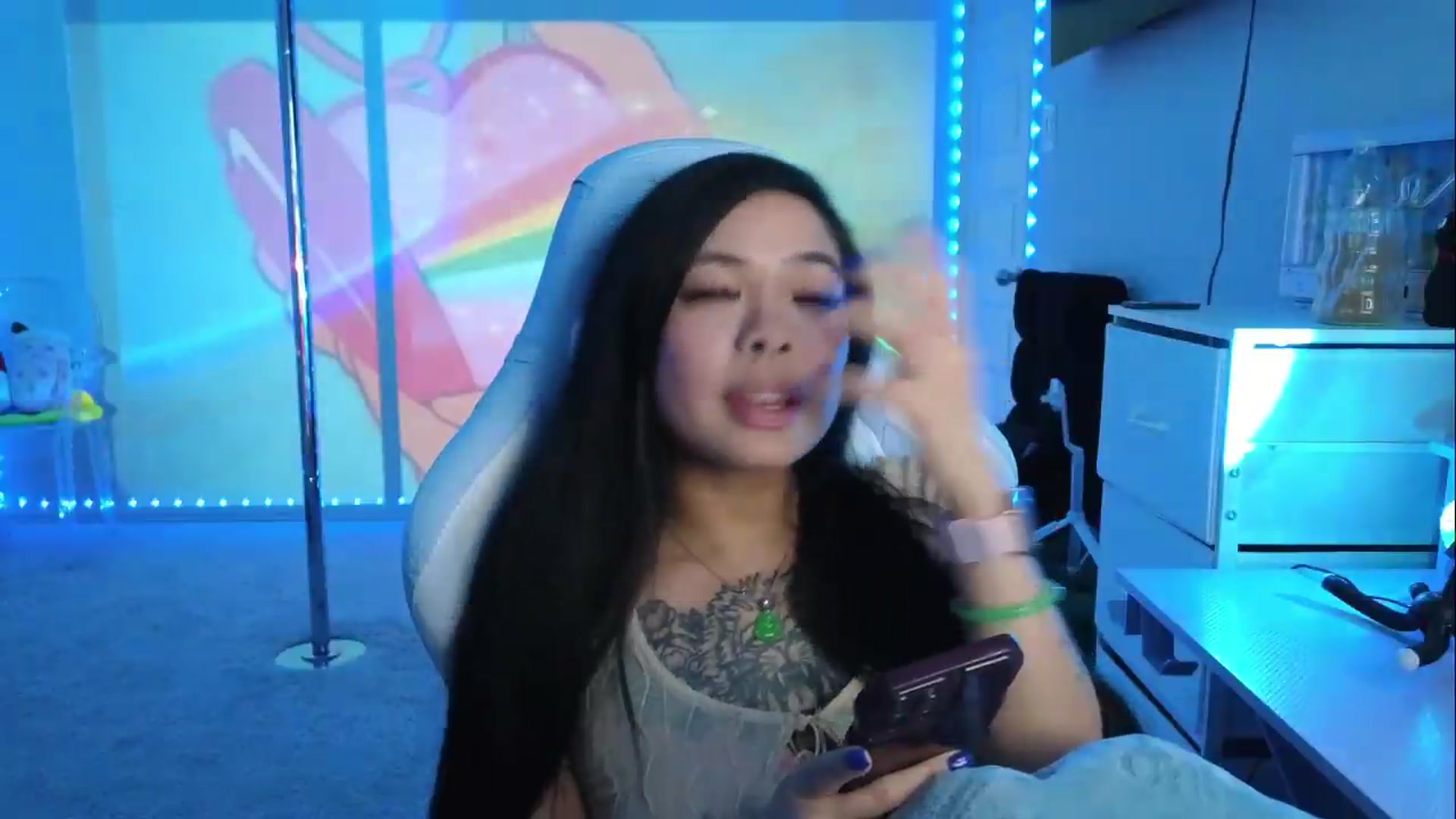 Gallery image thumbnail from dolllface's myfreecams stream on, 08/23/2026, 09:37 image 7 of 20