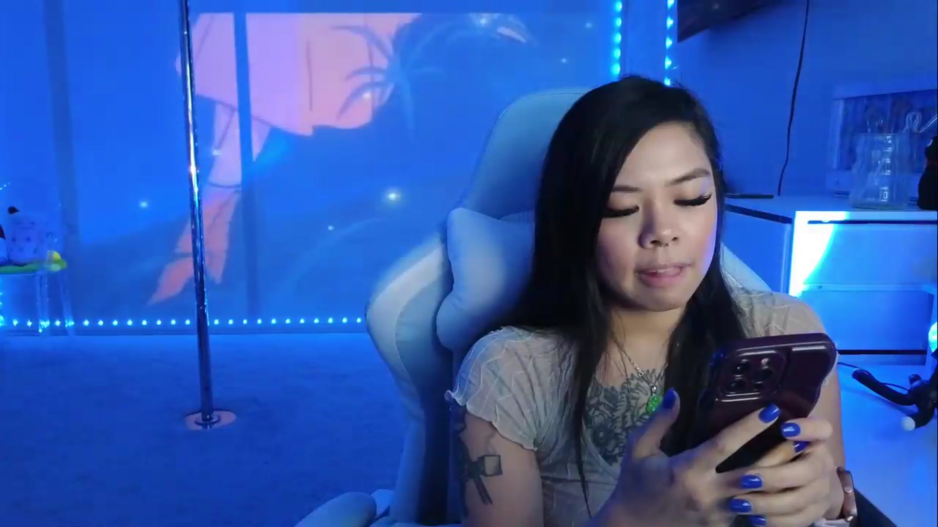 Gallery image thumbnail from dolllface's myfreecams stream on, 08/23/2026, 09:37 image 20 of 20