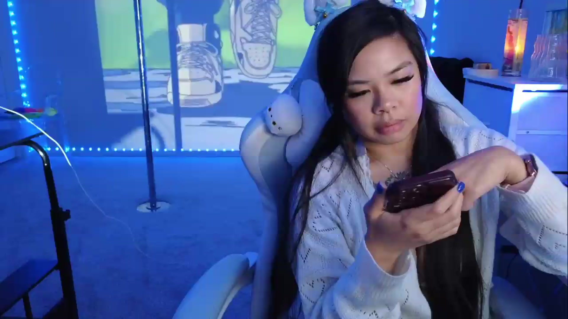 Gallery image thumbnail from dolllface's myfreecams stream on, 08/25/2026, 08:05 image 6 of 20