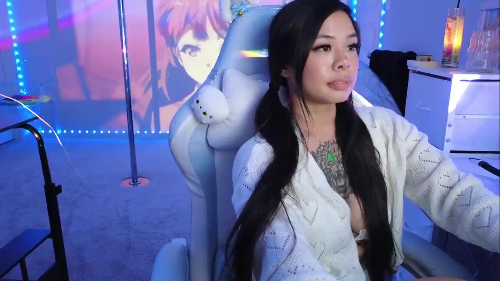 Gallery image thumbnail from dolllface's myfreecams stream on, 08/25/2026, 08:05 image 5 of 20