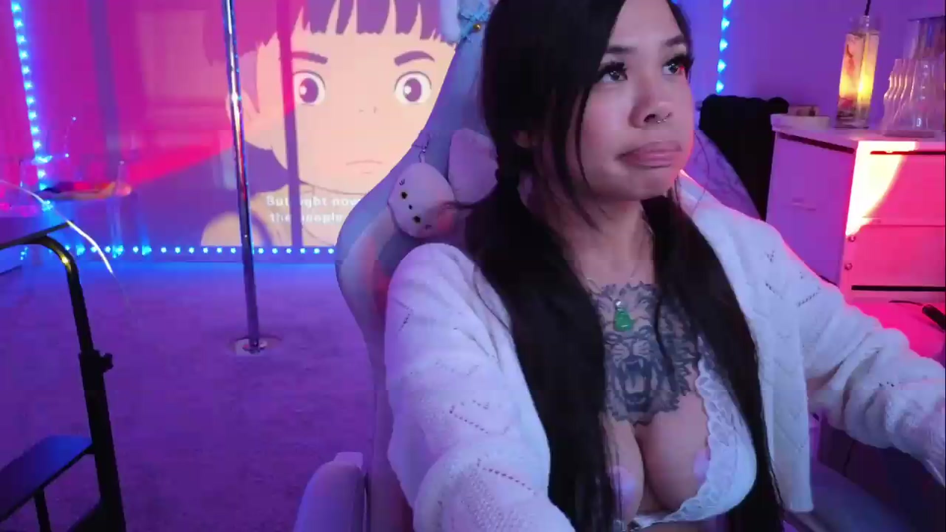 Gallery image thumbnail from dolllface's myfreecams stream on, 08/25/2026, 12:18 image 19 of 20
