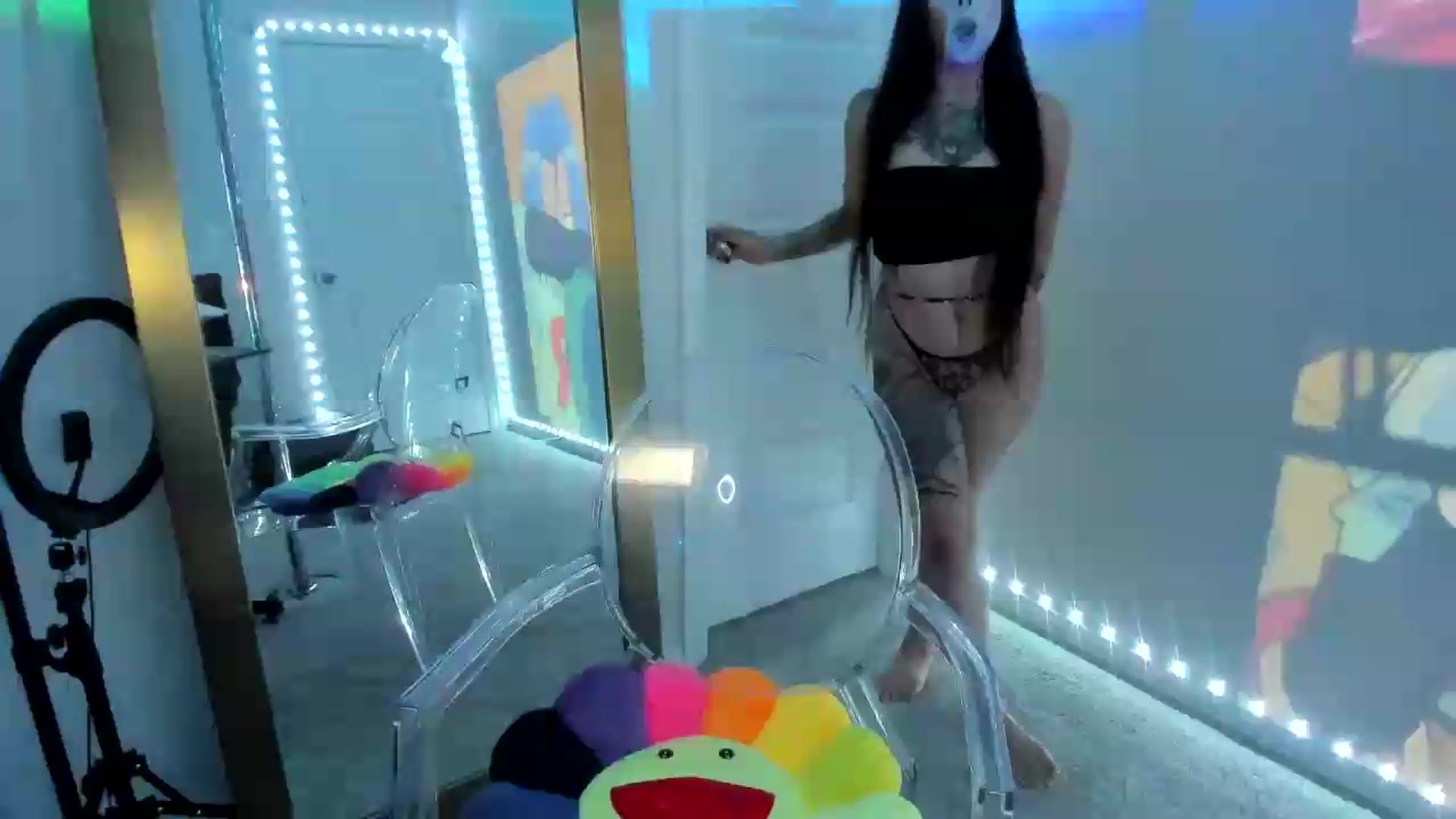 Gallery image thumbnail from dolllface's myfreecams stream on, 08/26/2026, 03:36 image 17 of 20