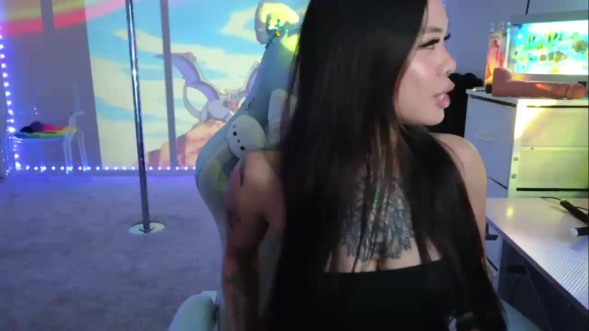 Gallery image thumbnail from dolllface's myfreecams stream on, 08/26/2026, 07:45 image 13 of 20