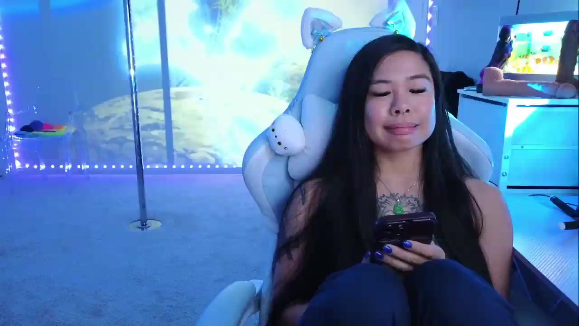 Gallery image thumbnail from dolllface's myfreecams stream on, 08/26/2026, 16:53 image 9 of 20
