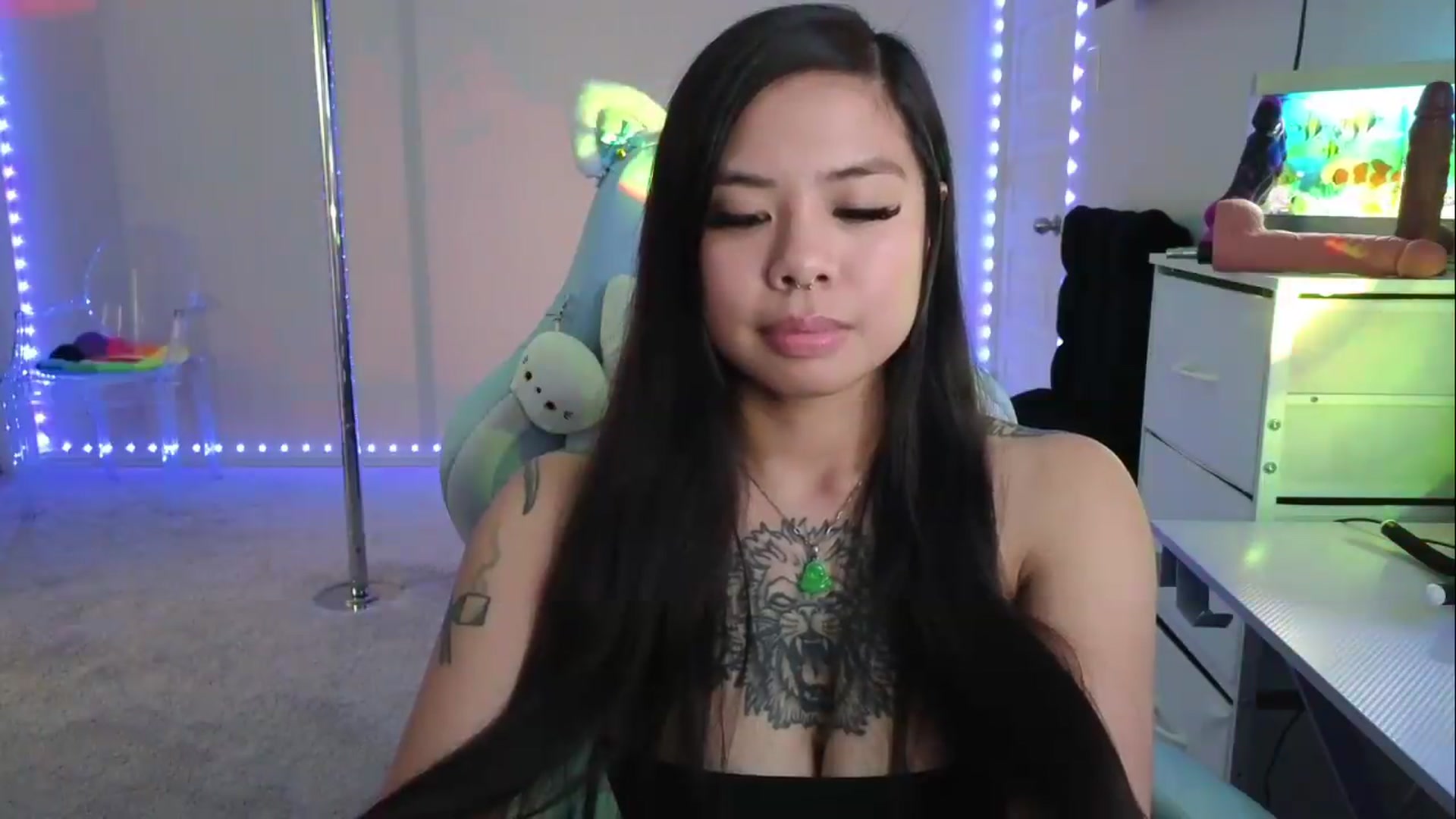 Gallery image thumbnail from dolllface's myfreecams stream on, 08/26/2026, 18:21 image 5 of 20