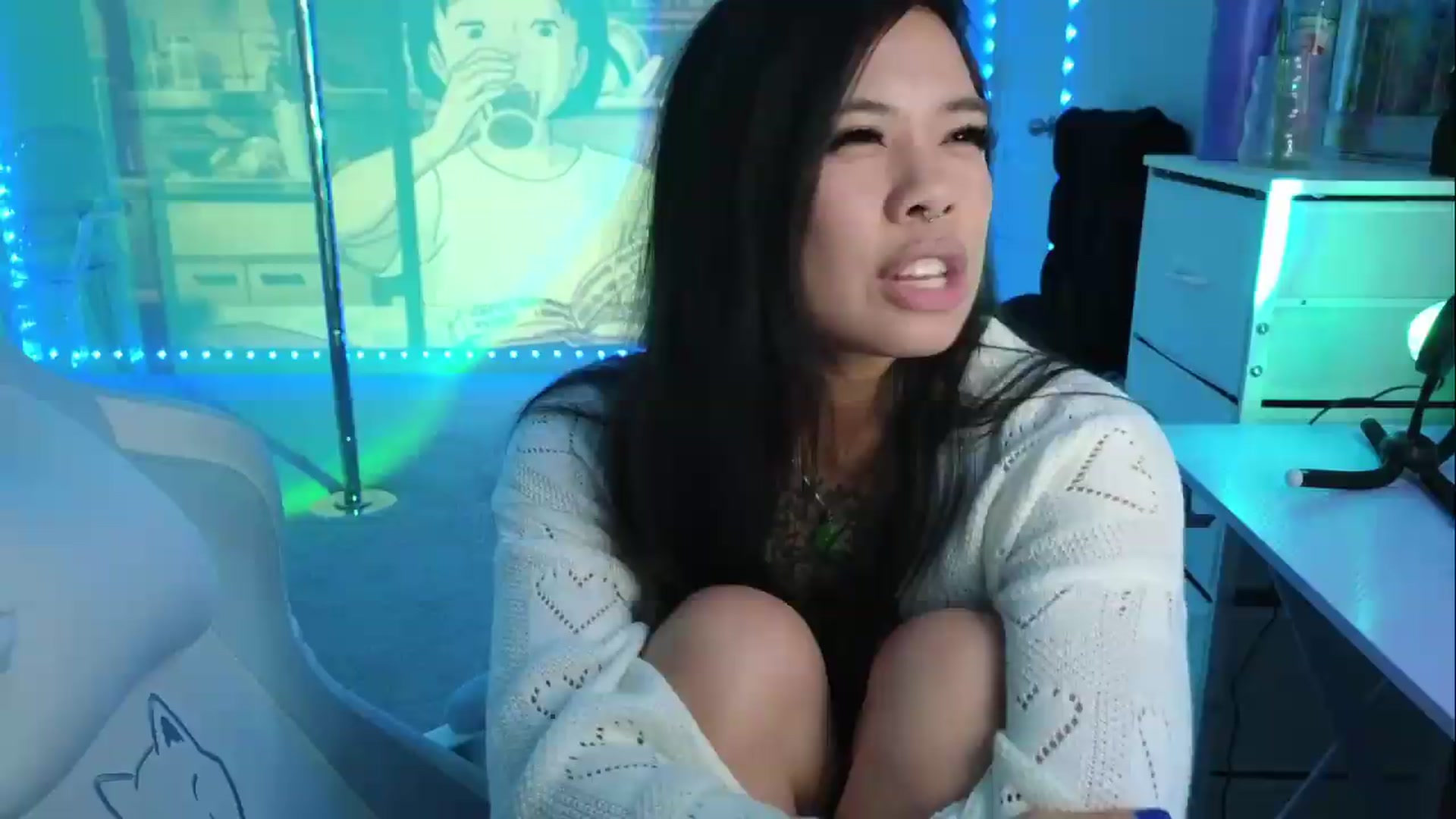 Gallery image thumbnail from dolllface's myfreecams stream on, 08/28/2026, 13:45 image 8 of 20