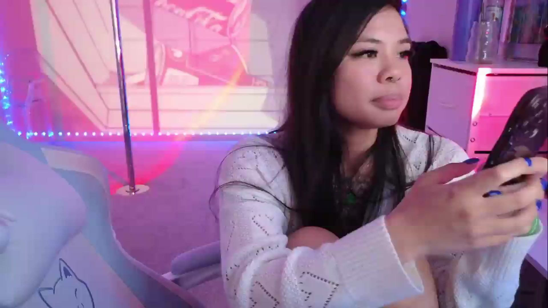 Gallery image thumbnail from dolllface's myfreecams stream on, 08/28/2026, 13:45 image 19 of 20