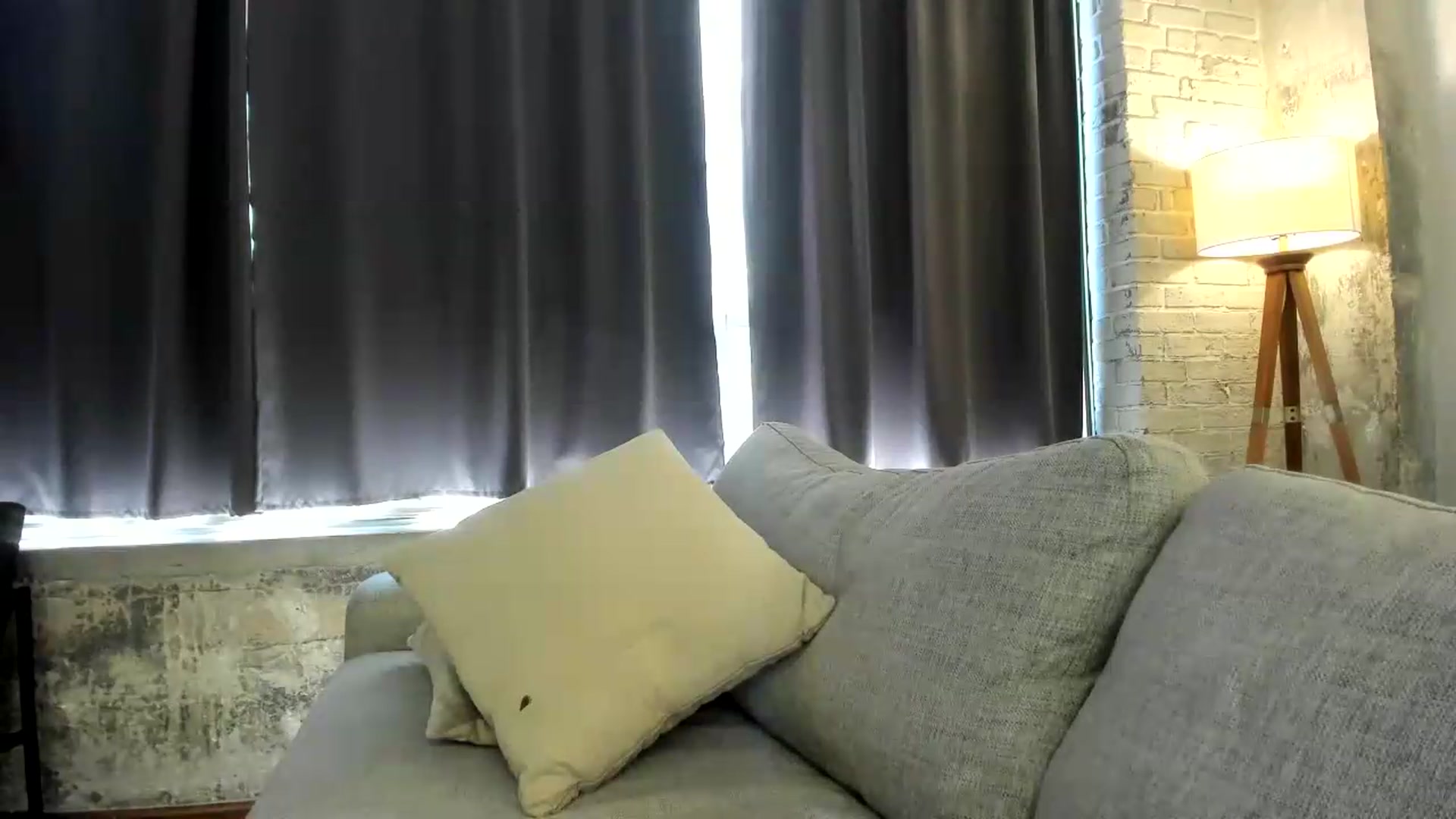 Gallery image thumbnail from dolllface's myfreecams stream on, 08/29/2026, 14:43 image 18 of 20