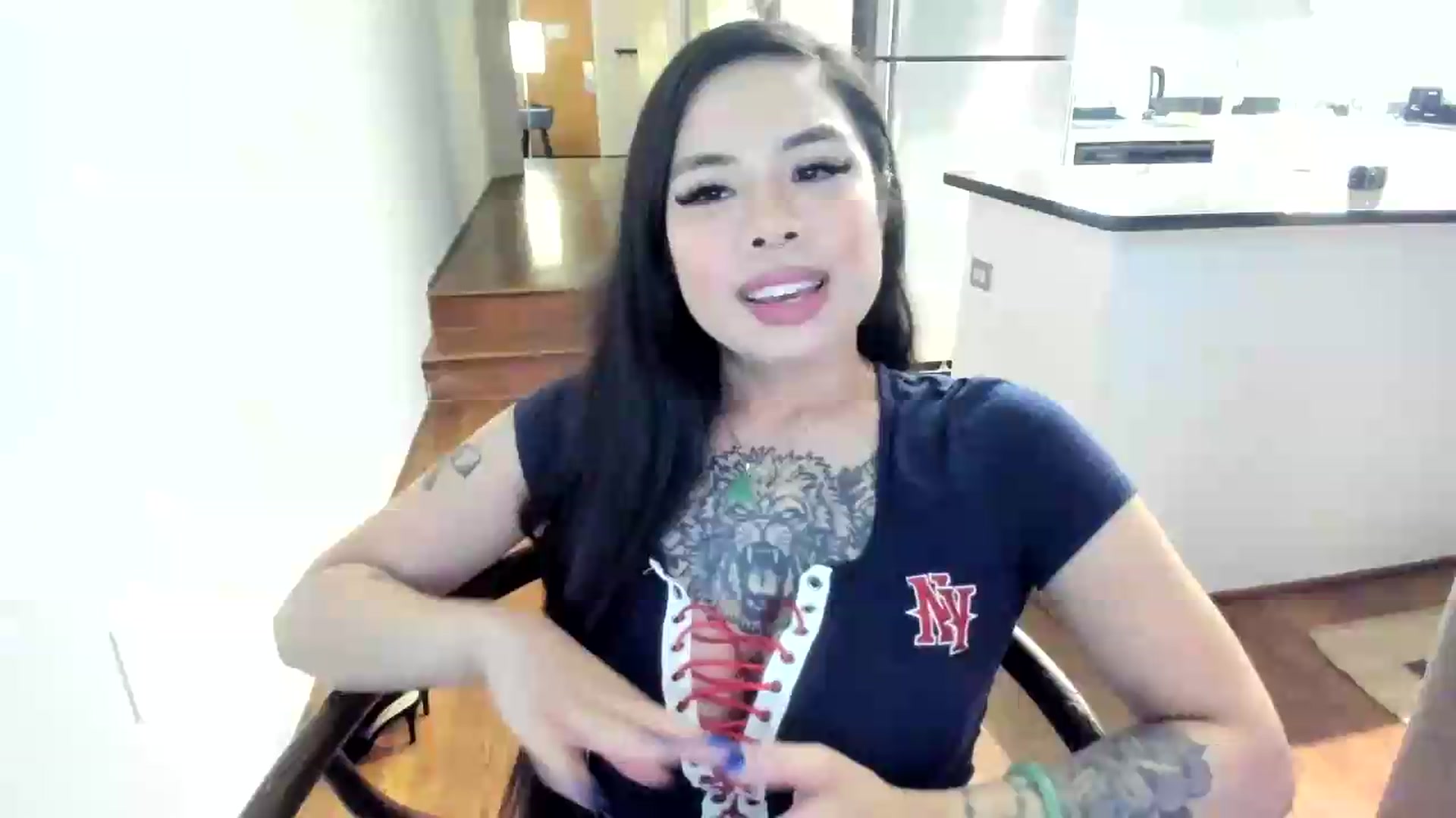 Gallery image thumbnail from dolllface's myfreecams stream on, 08/31/2026, 01:56 image 1 of 20