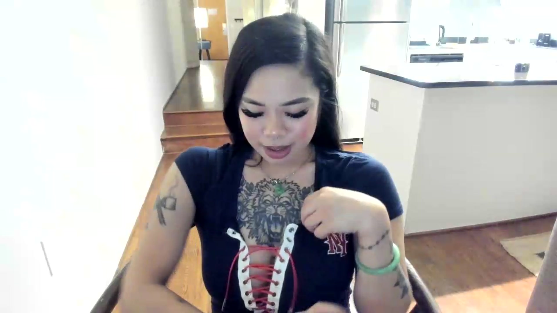 Gallery image thumbnail from dolllface's myfreecams stream on, 08/31/2026, 01:56 image 9 of 20