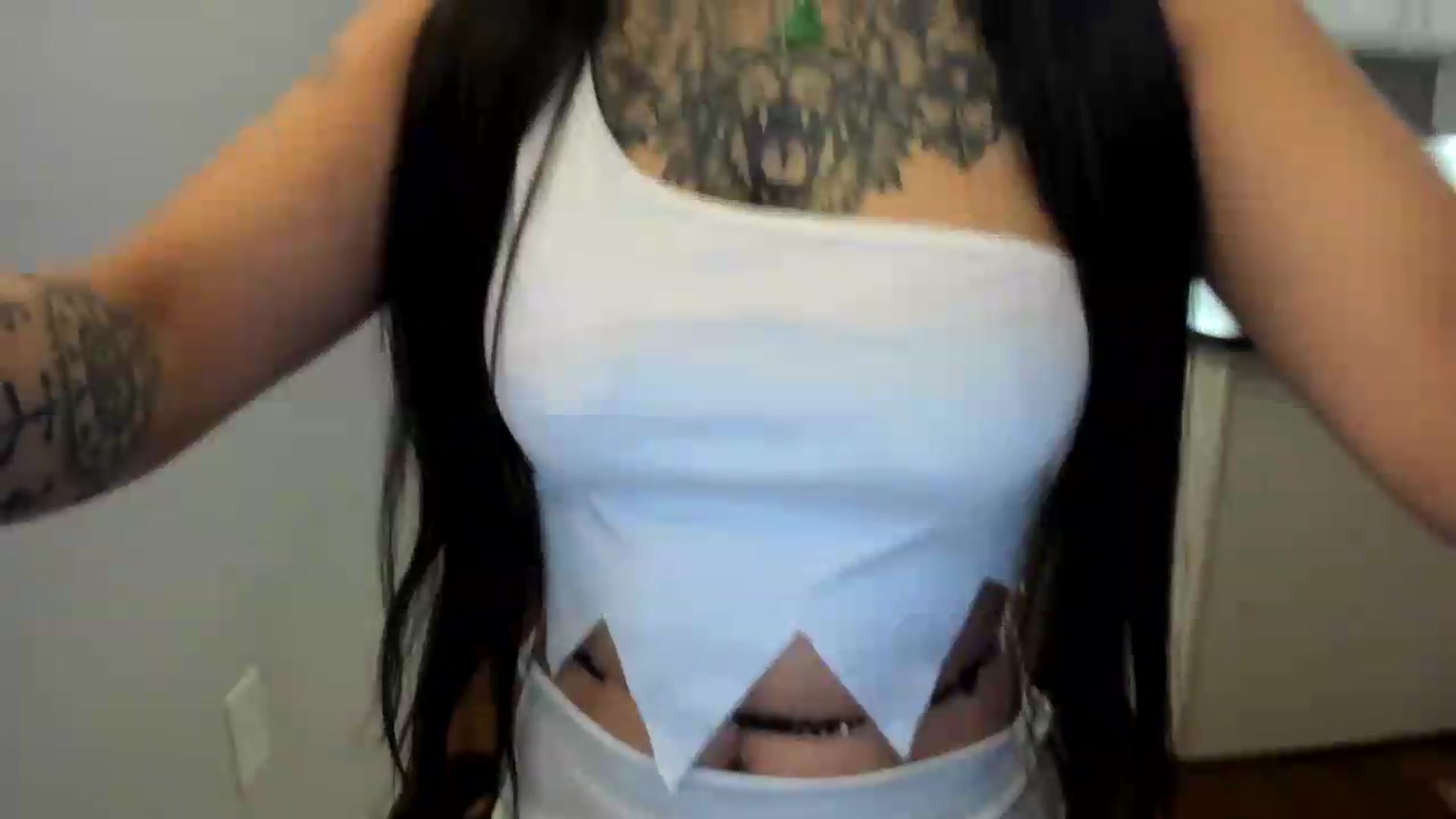Gallery image thumbnail from dolllface's myfreecams stream on, 08/31/2026, 07:58 image 4 of 20