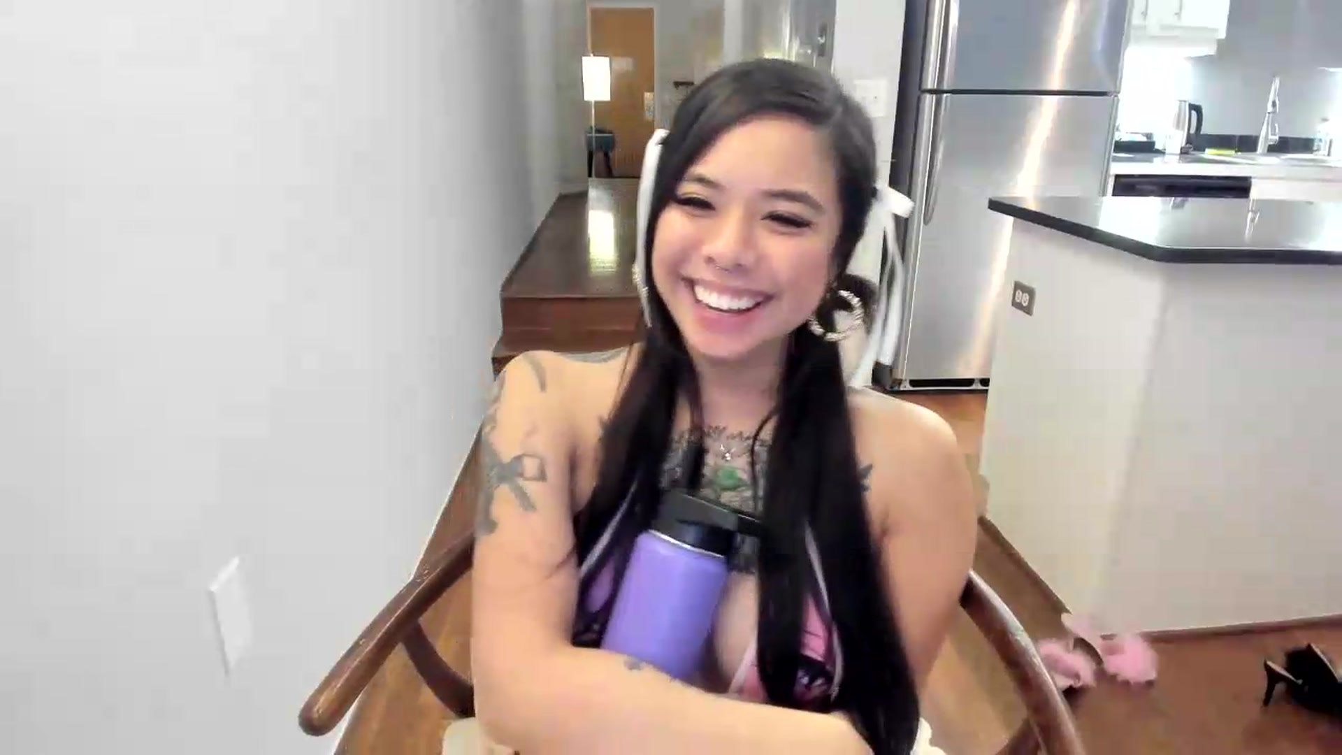 Gallery image thumbnail from dolllface's myfreecams stream on, 08/31/2026, 14:05 image 12 of 20