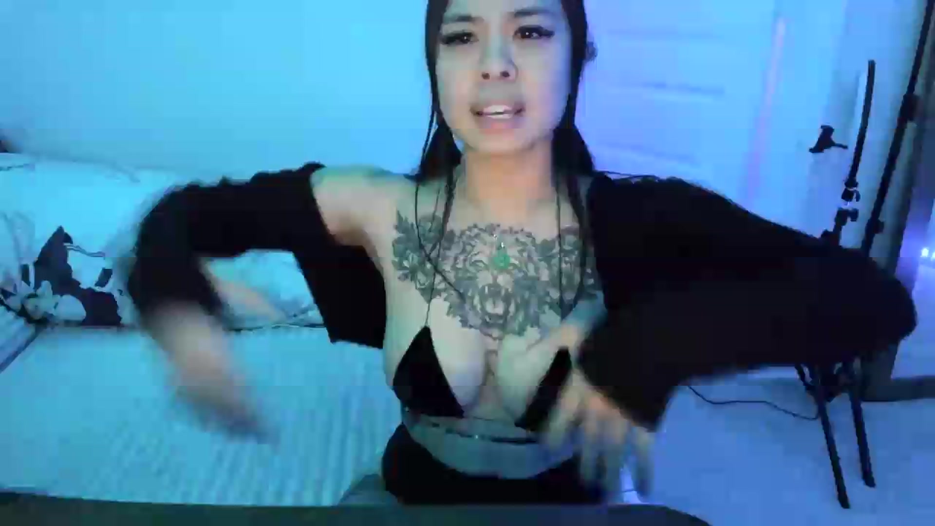 Gallery image thumbnail from dolllface's myfreecams stream on, 09/03/2026, 06:03 image 1 of 20