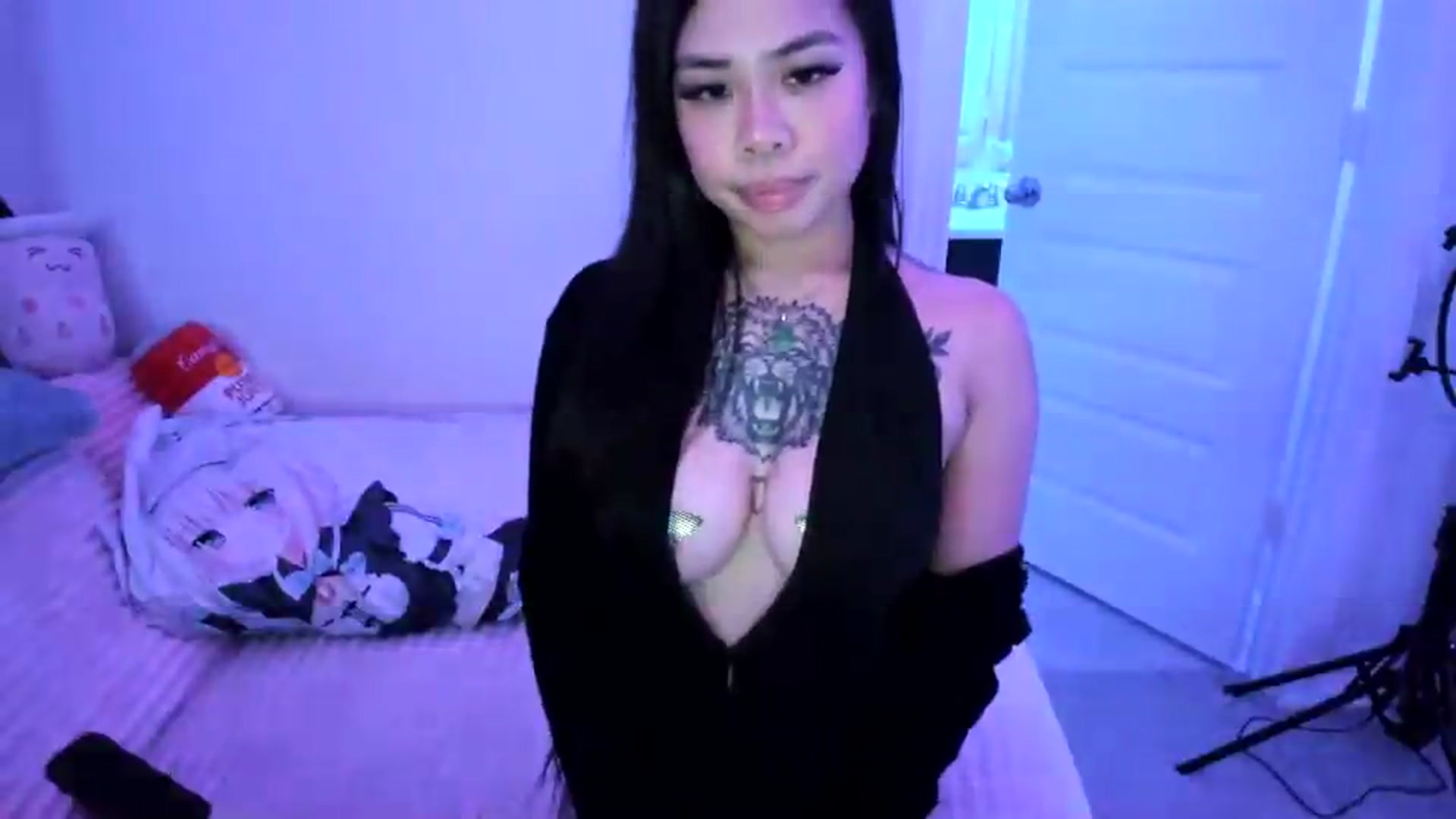 Gallery image thumbnail from dolllface's myfreecams stream on, 09/05/2026, 07:49 image 4 of 20