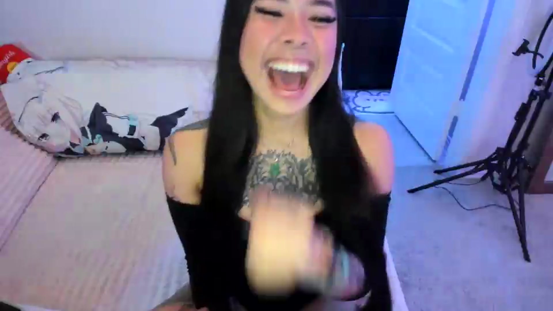 Gallery image thumbnail from dolllface's myfreecams stream on, 09/08/2026, 04:21 image 6 of 20
