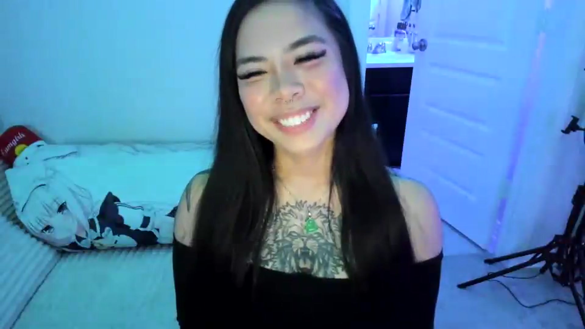 Gallery image thumbnail from dolllface's myfreecams stream on, 09/08/2026, 04:21 image 11 of 20