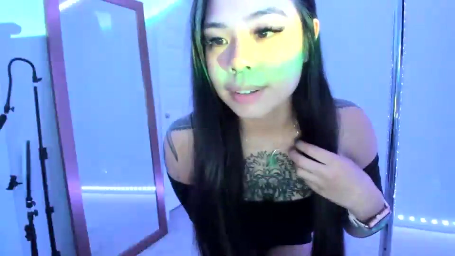 Gallery image thumbnail from dolllface's myfreecams stream on, 09/08/2026, 04:21 image 10 of 20