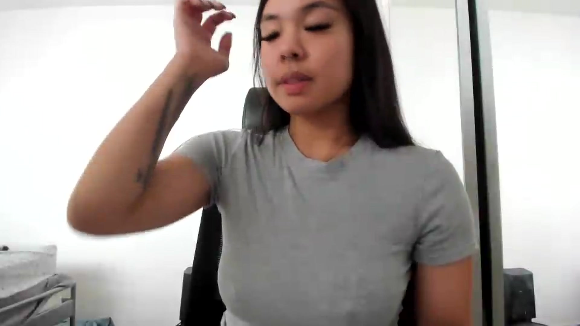 Gallery image thumbnail from dolllface's myfreecams stream on, 09/12/2026, 18:51 image 17 of 20