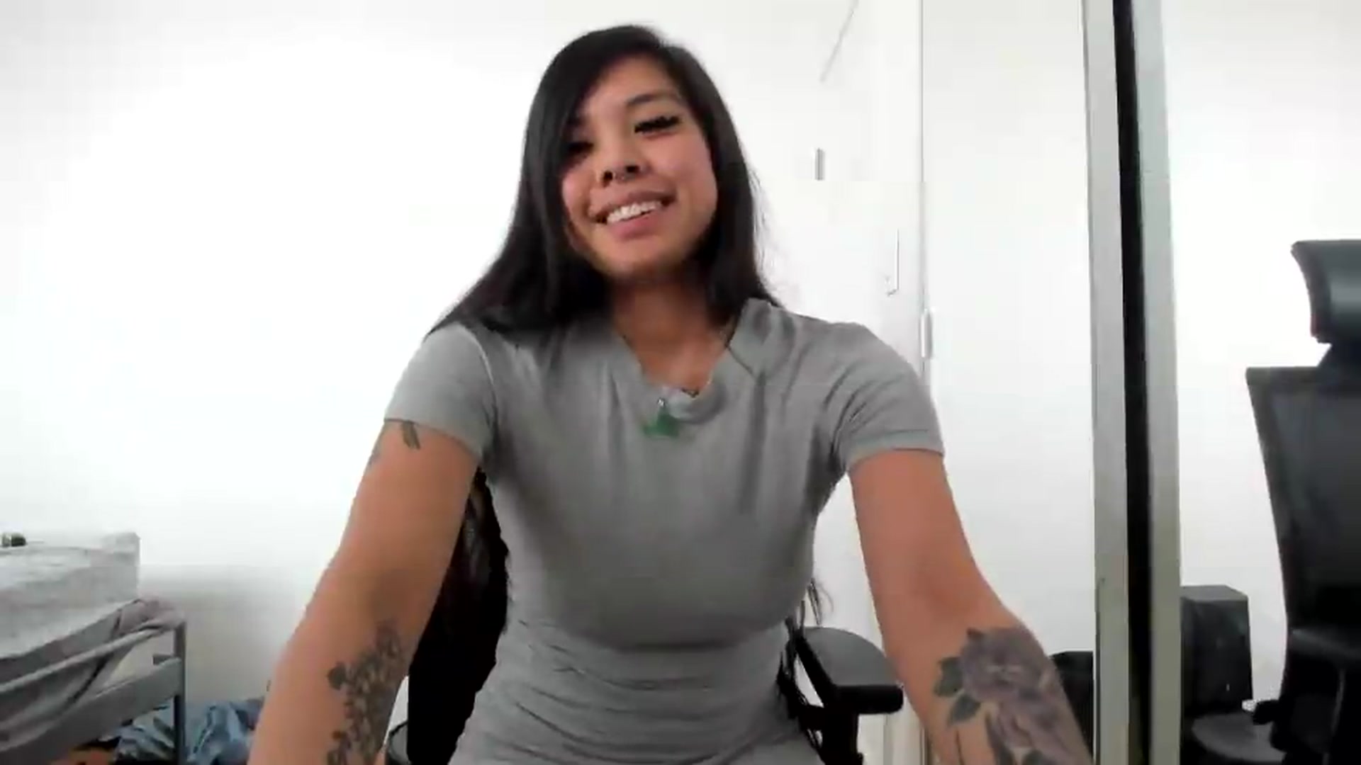 Gallery image thumbnail from dolllface's myfreecams stream on, 09/12/2026, 19:12 image 15 of 20