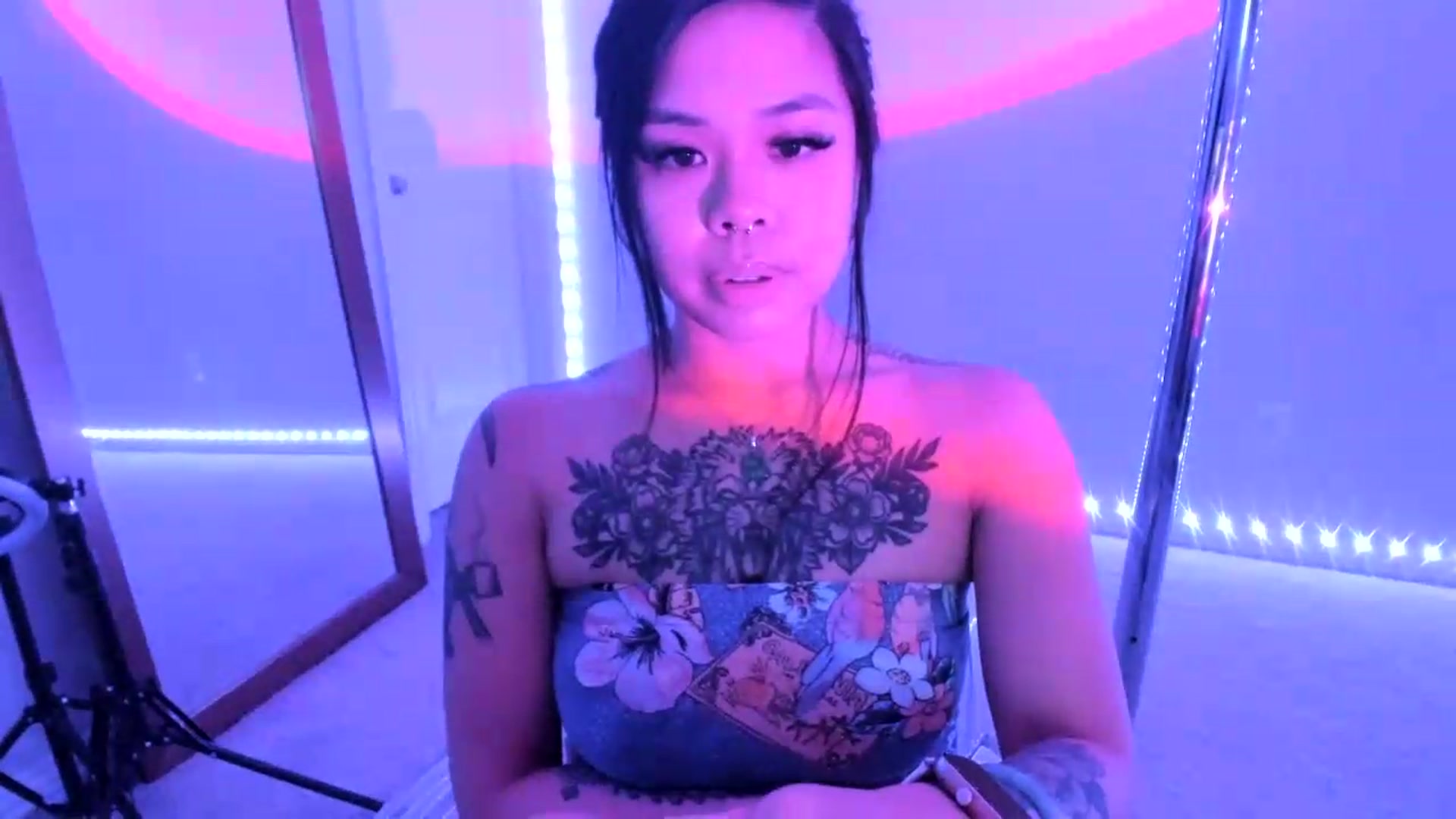 Gallery image thumbnail from dolllface's myfreecams stream on, 09/15/2026, 04:09 image 18 of 20