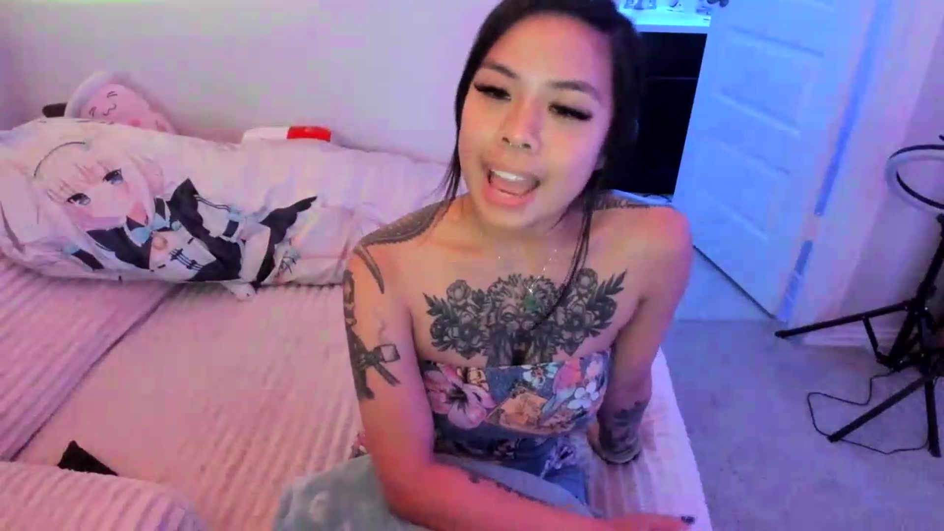 Gallery image thumbnail from dolllface's myfreecams stream on, 09/15/2026, 07:24 image 11 of 20