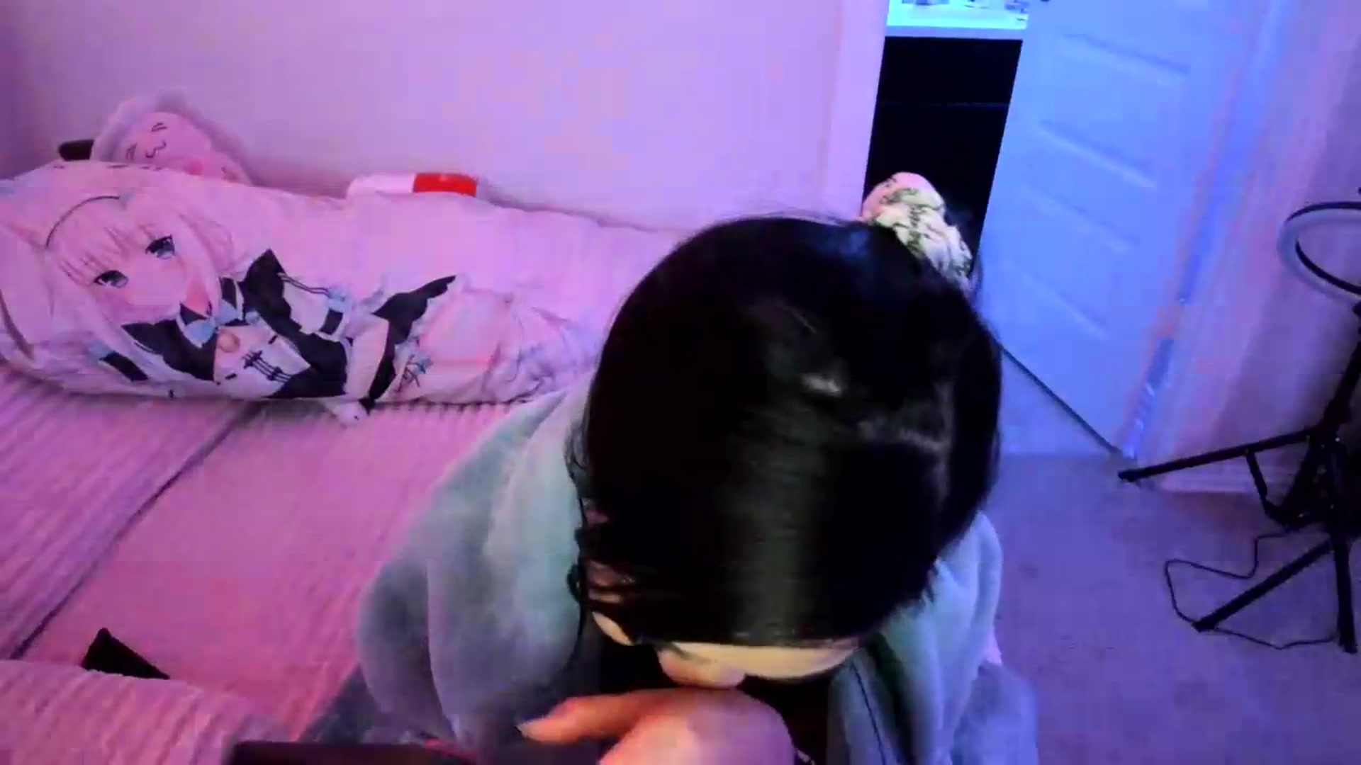 Gallery image thumbnail from dolllface's myfreecams stream on, 09/15/2026, 07:24 image 15 of 20