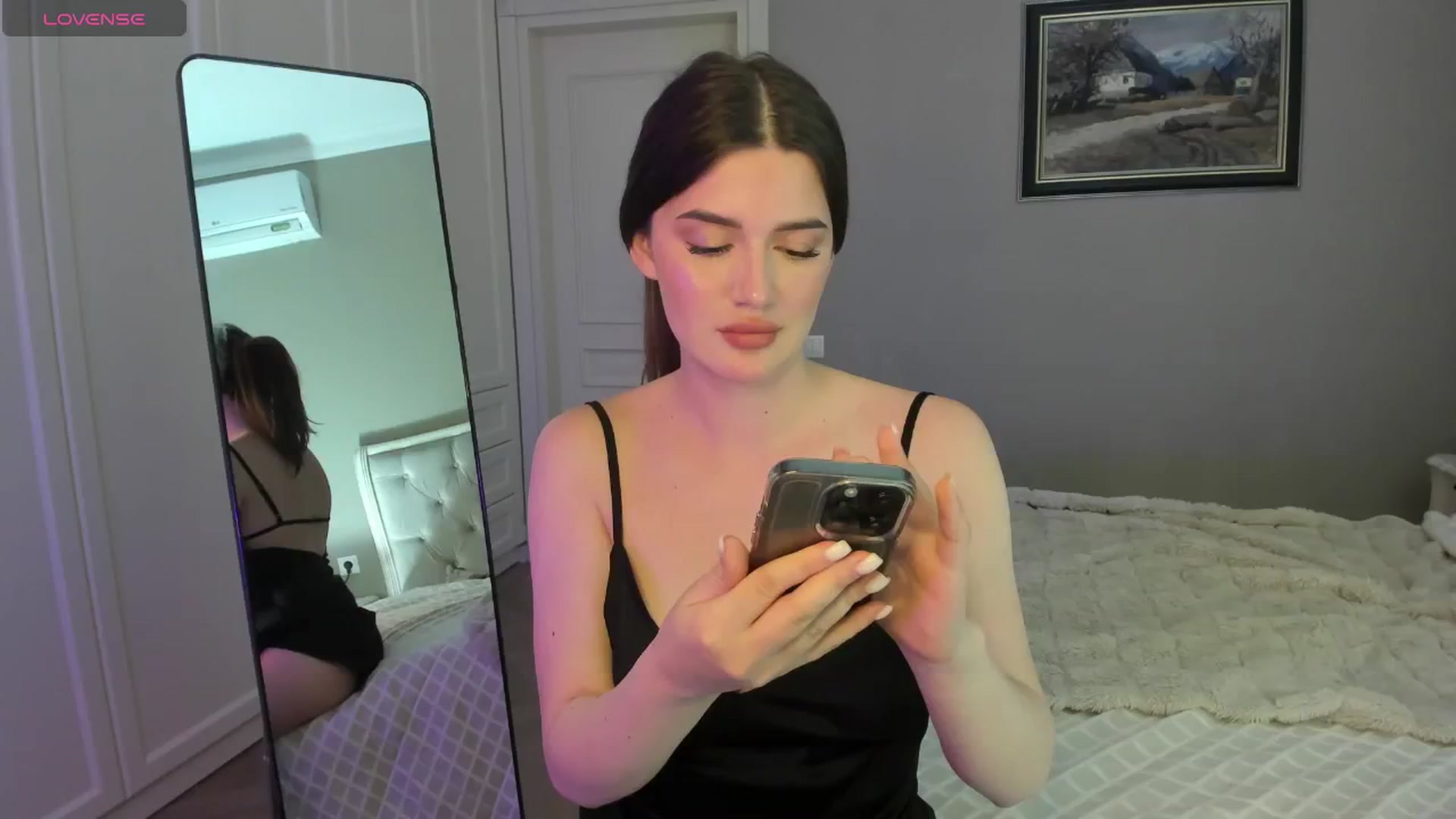 Gallery image thumbnail from dollyxxx's myfreecams stream on, 05/17/2024, 15:59 image 4 of 20