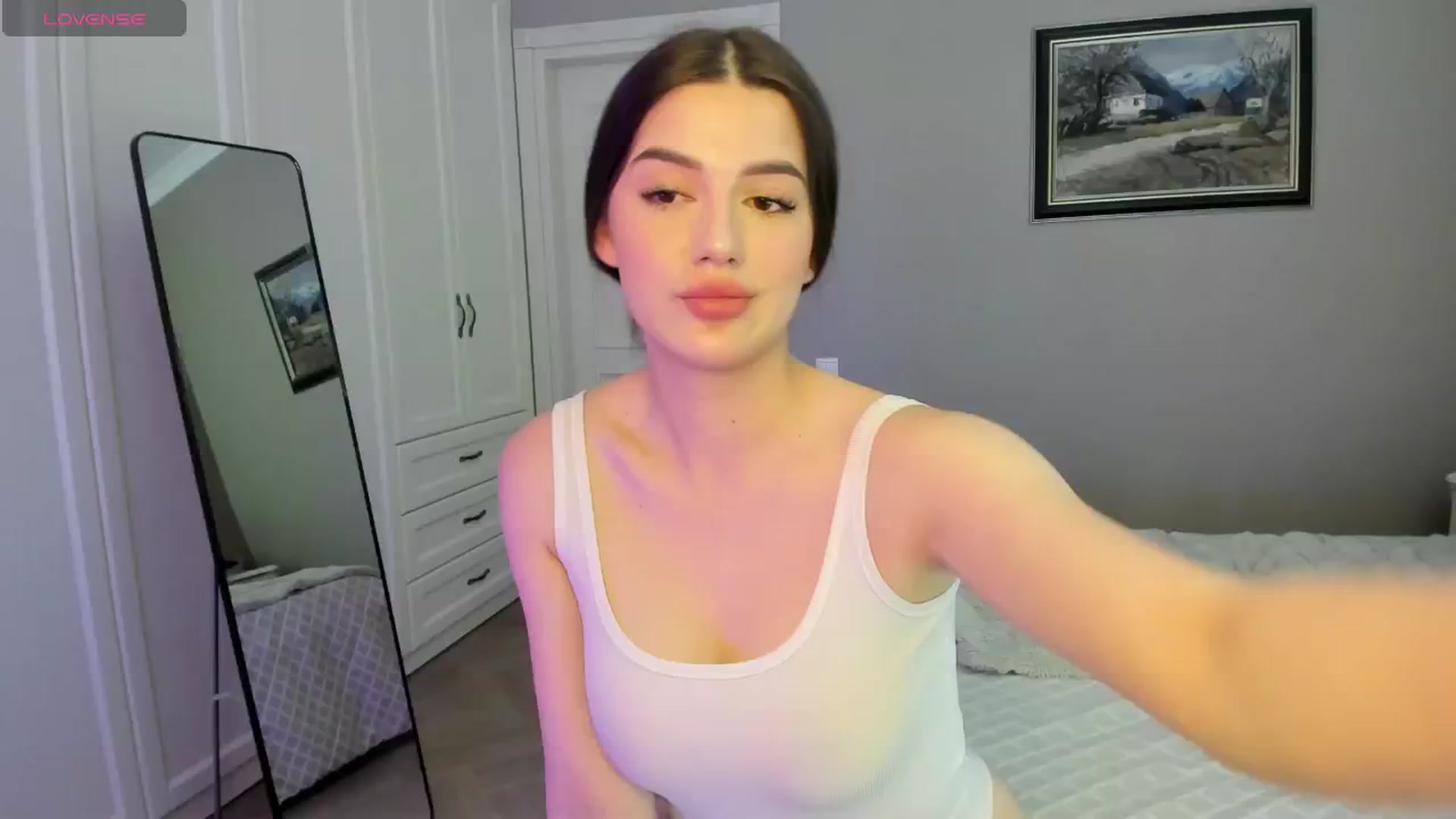 Gallery image thumbnail from dollyxxx's myfreecams stream on, 05/18/2024, 15:33 image 15 of 20