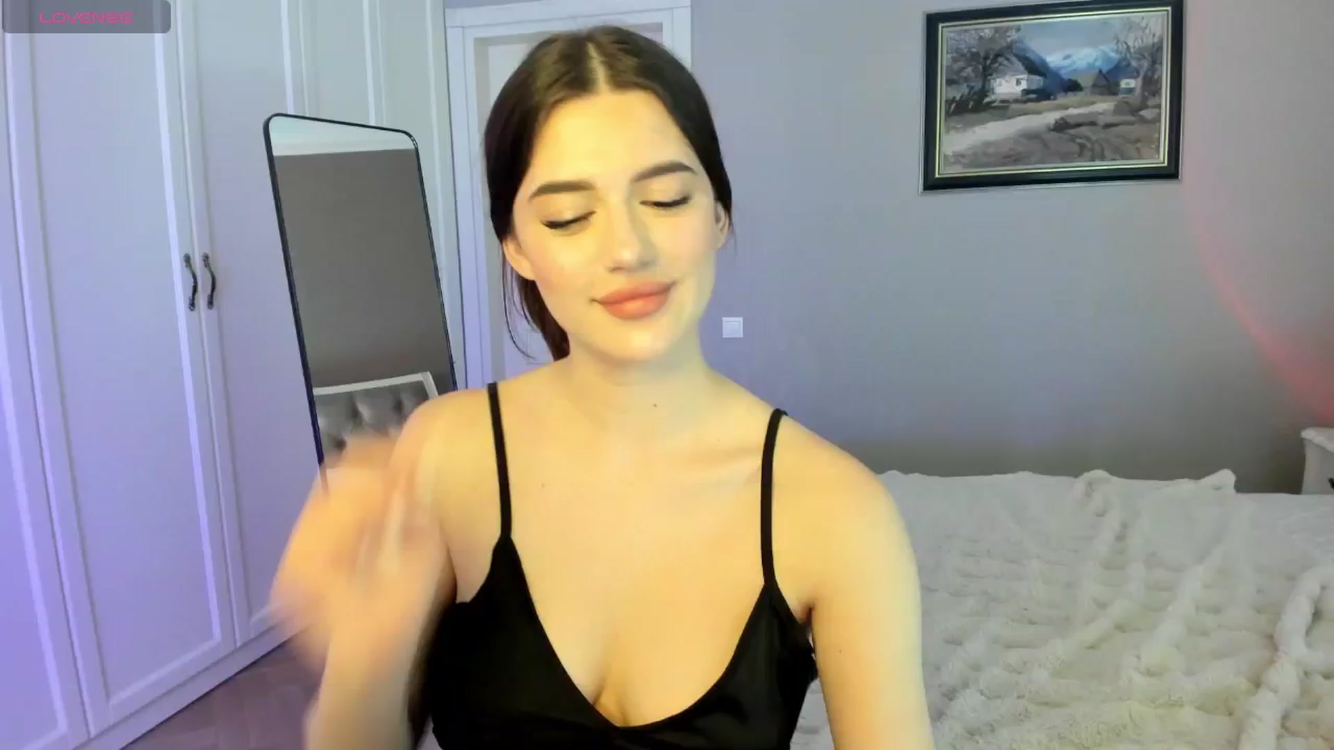 Gallery image thumbnail from dollyxxx's myfreecams stream on, 05/19/2024, 15:44 image 14 of 20
