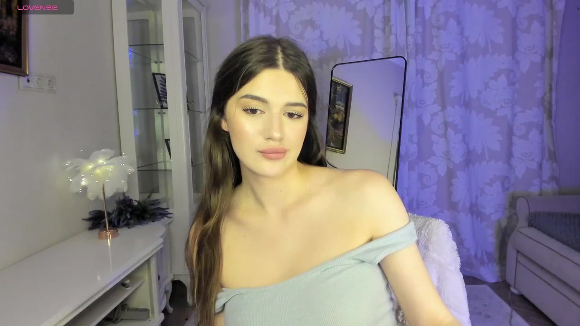 Gallery image thumbnail from dollyxxx's myfreecams stream on, 06/13/2024, 15:18 image 6 of 20