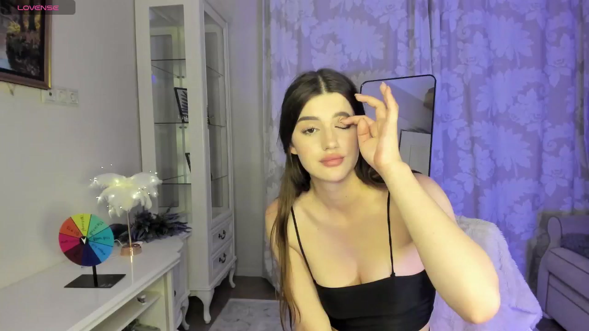 Gallery image thumbnail from dollyxxx's myfreecams stream on, 06/19/2024, 20:10 image 5 of 20