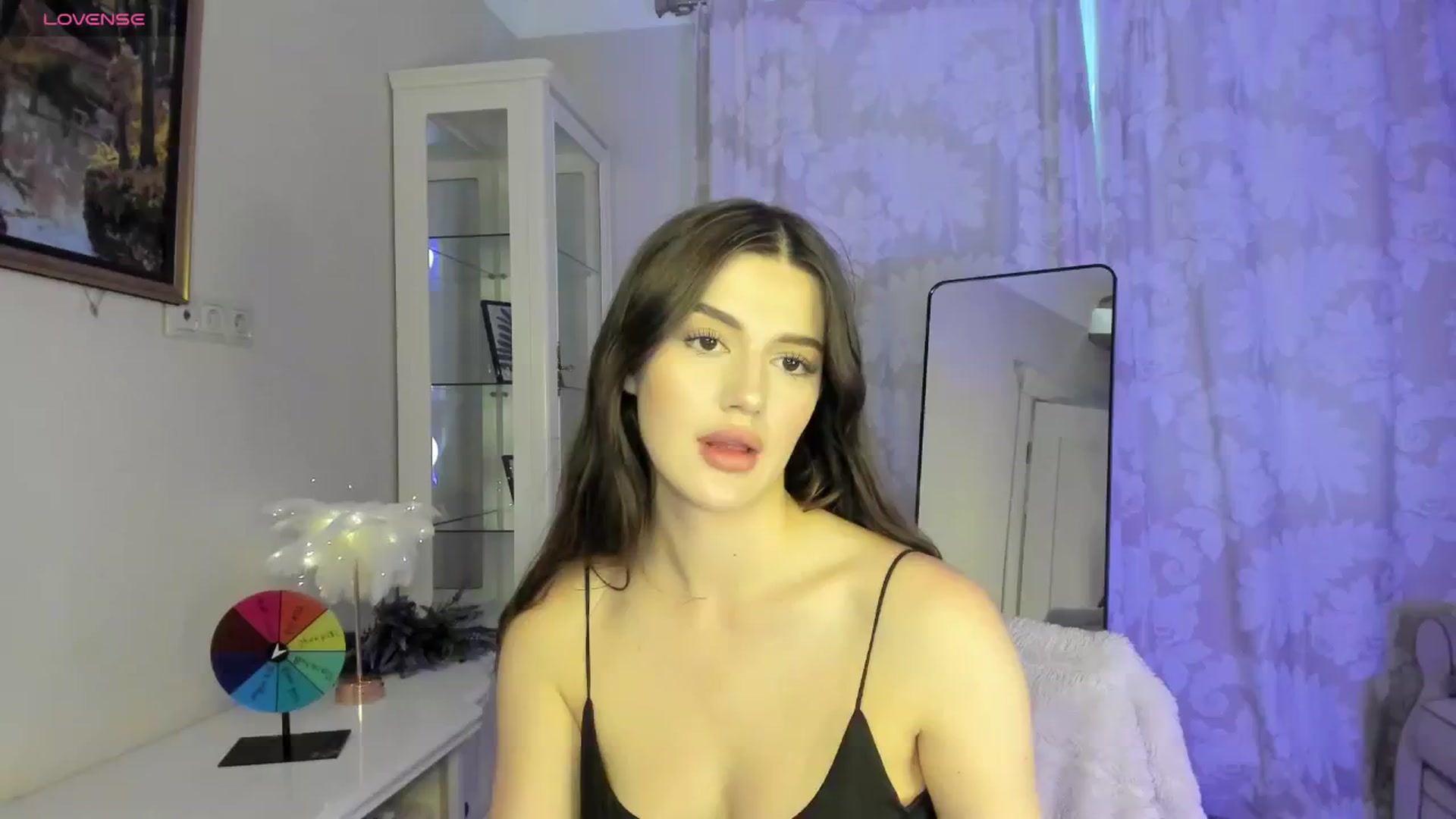 Gallery image thumbnail from dollyxxx's myfreecams stream on, 06/20/2024, 14:11 image 1 of 20
