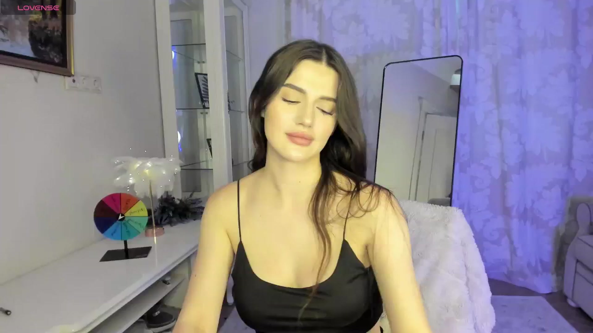 Gallery image thumbnail from dollyxxx's myfreecams stream on, 06/20/2024, 14:11 image 10 of 20