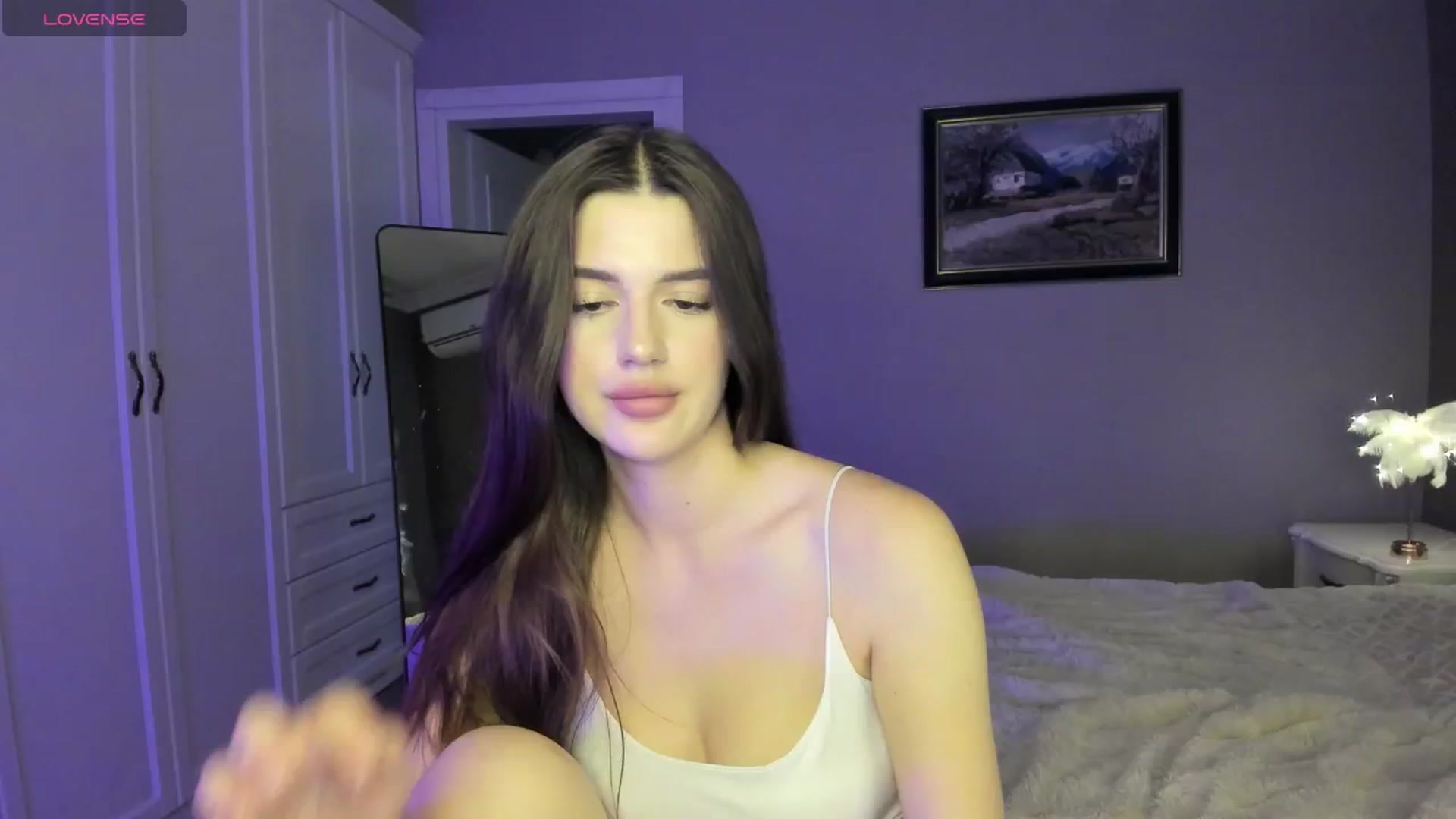 Gallery image thumbnail from dollyxxx's myfreecams stream on, 06/21/2024, 19:33 image 20 of 20