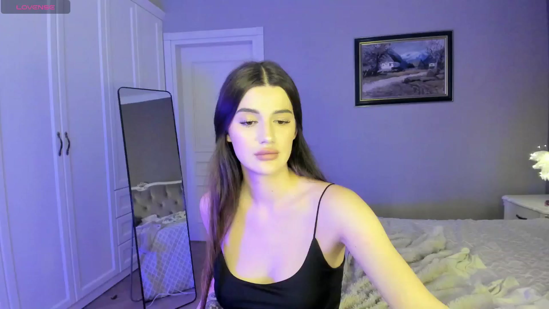 Gallery image thumbnail from dollyxxx's myfreecams stream on, 06/23/2024, 17:33 image 7 of 20