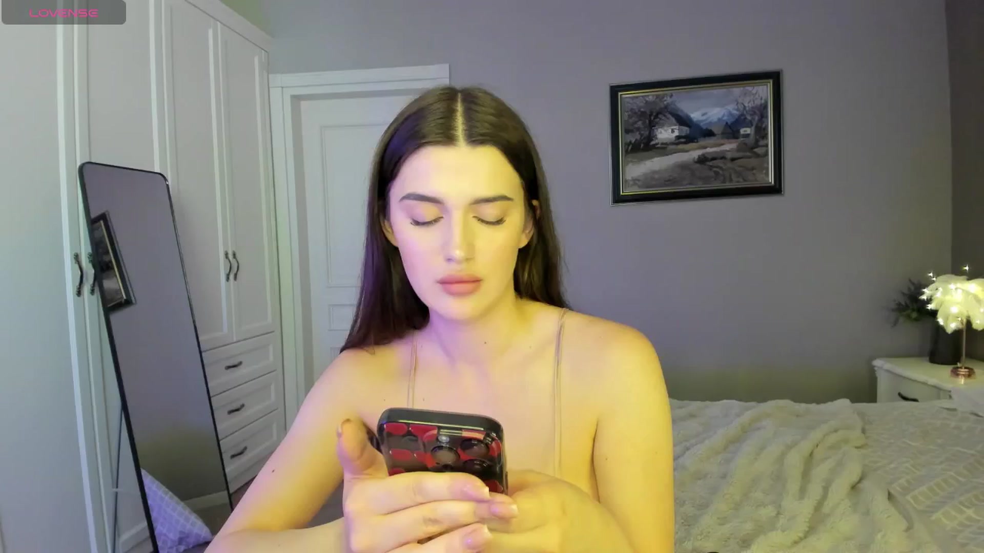 Gallery image thumbnail from dollyxxx's myfreecams stream on, 06/25/2024, 15:40 image 3 of 20