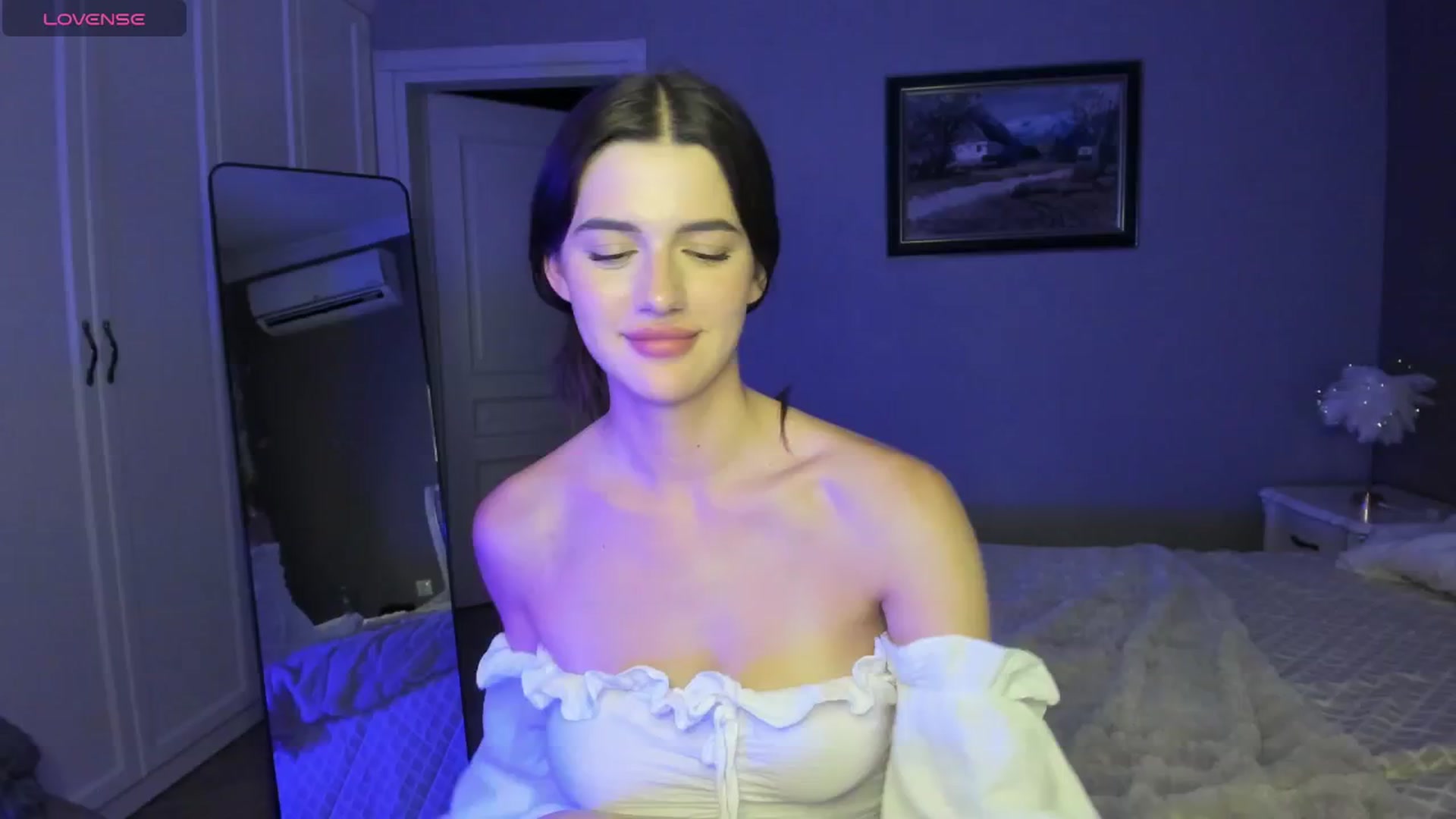 Gallery image thumbnail from dollyxxx's myfreecams stream on, 07/16/2024, 19:09 image 15 of 20