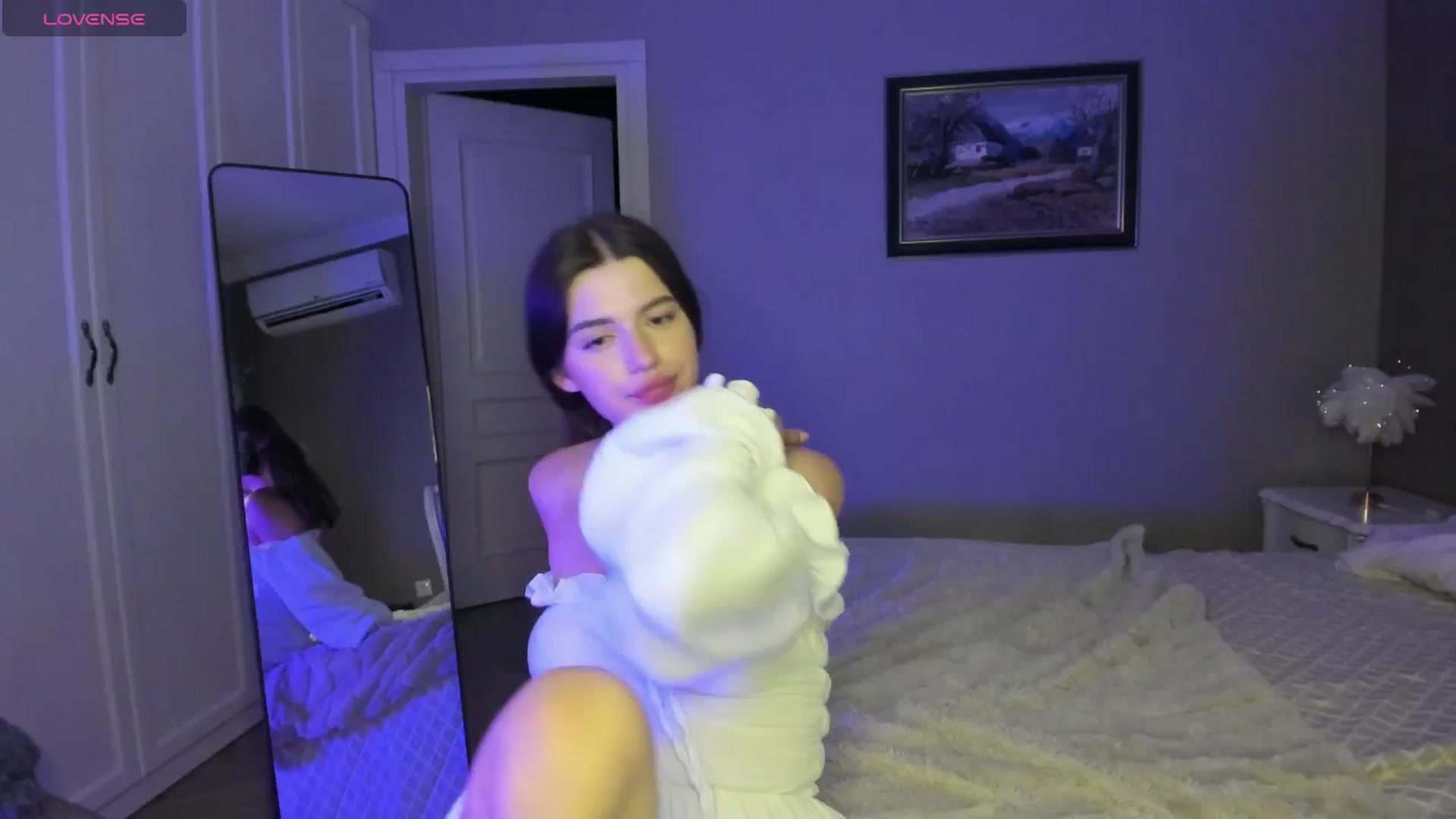 Gallery image thumbnail from dollyxxx's myfreecams stream on, 07/16/2024, 19:25 image 2 of 20