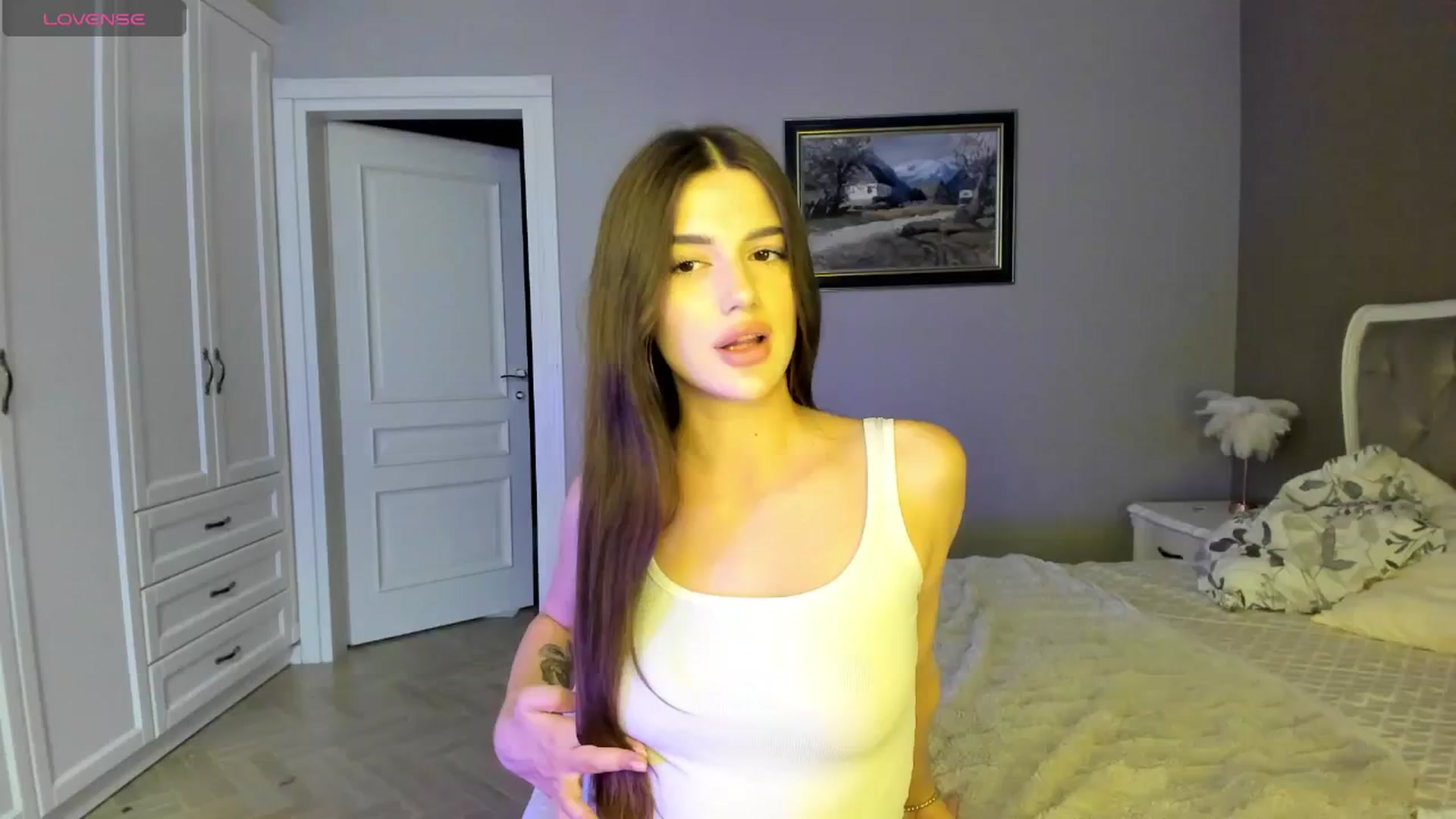 Gallery image thumbnail from dollyxxx's myfreecams stream on, 08/04/2024, 19:50 image 11 of 20
